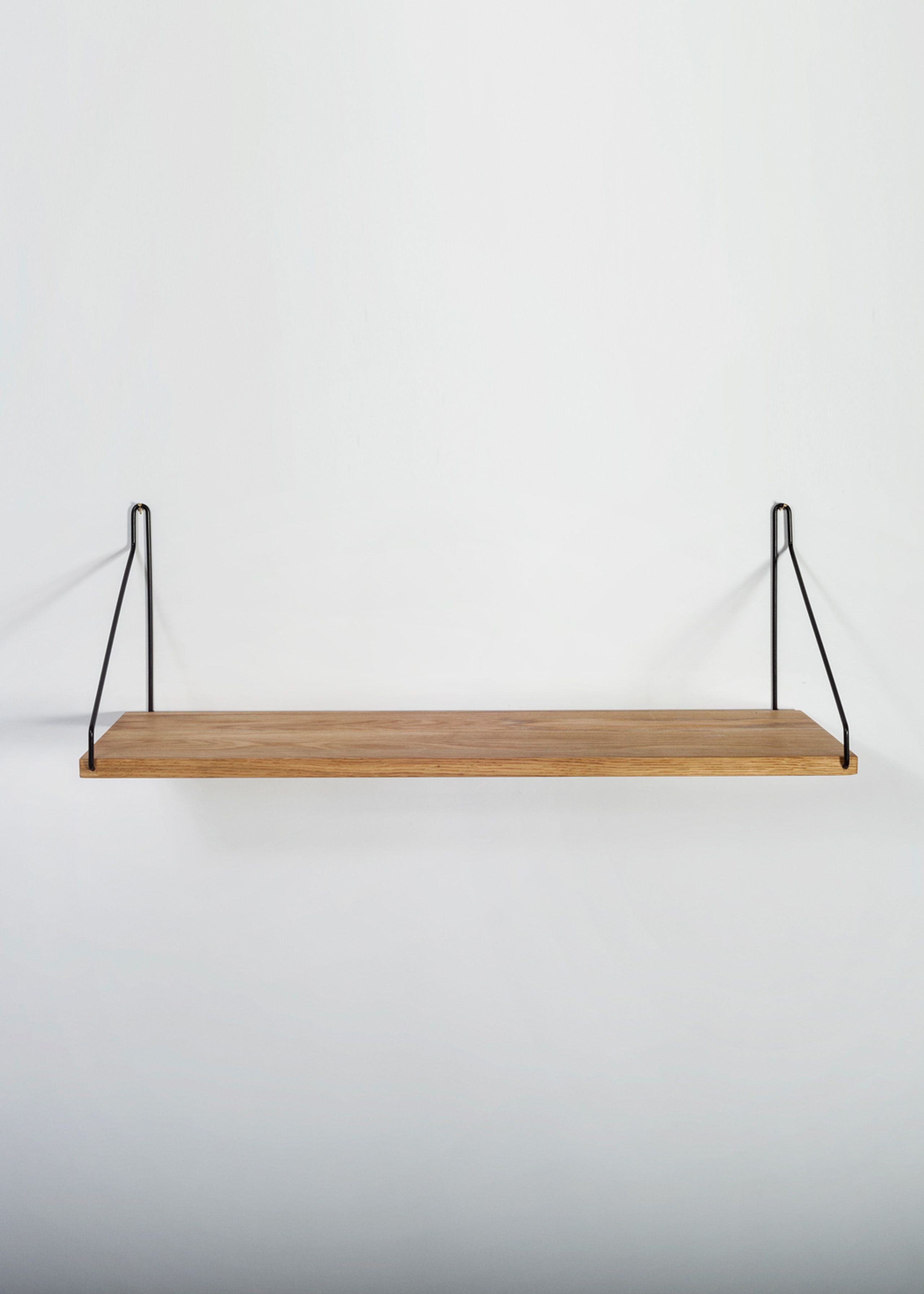 FRAMA - 1 - Oak Shelf - 60 cm. - Eg/Sort