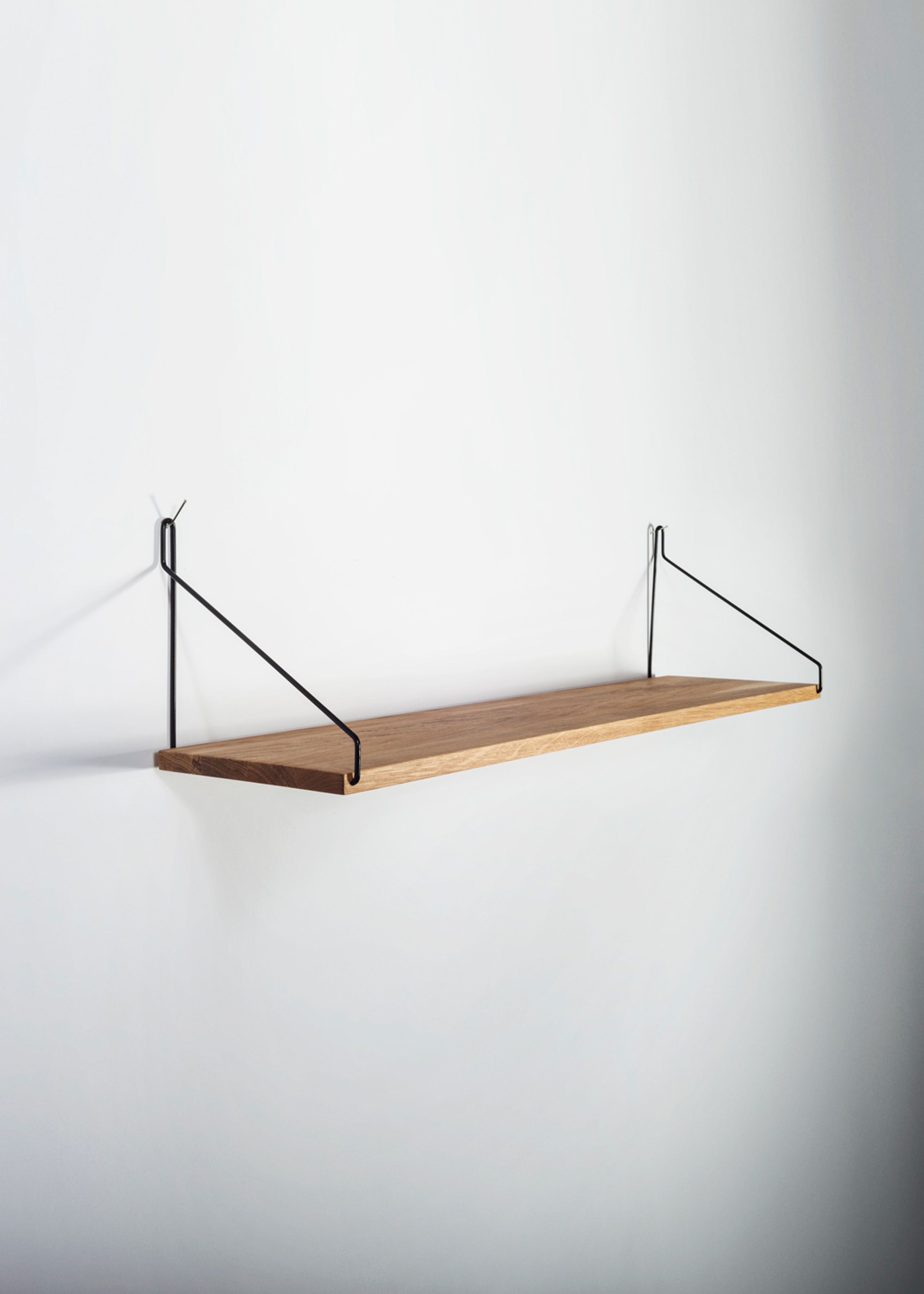 FRAMA - 1 - Oak Shelf - 60 cm. - Eg/Sort