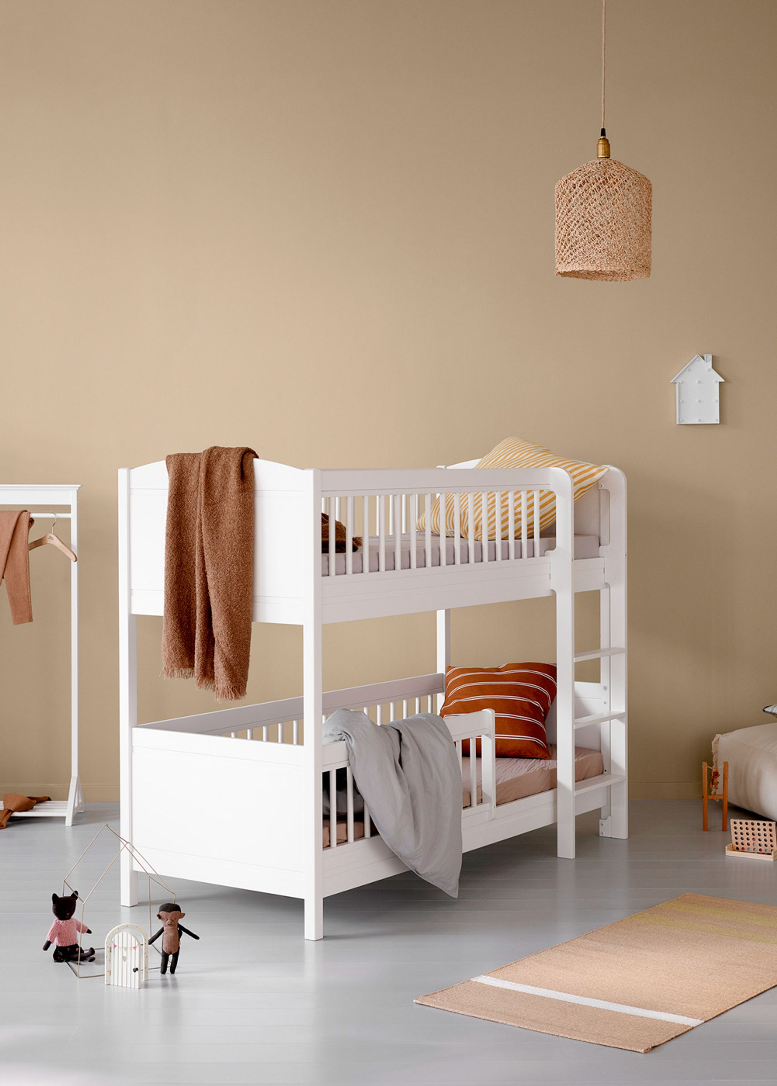 Oliver Furniture - Børneseng - Seaside Lille+ Halvhøj Køjeseng - Hvid