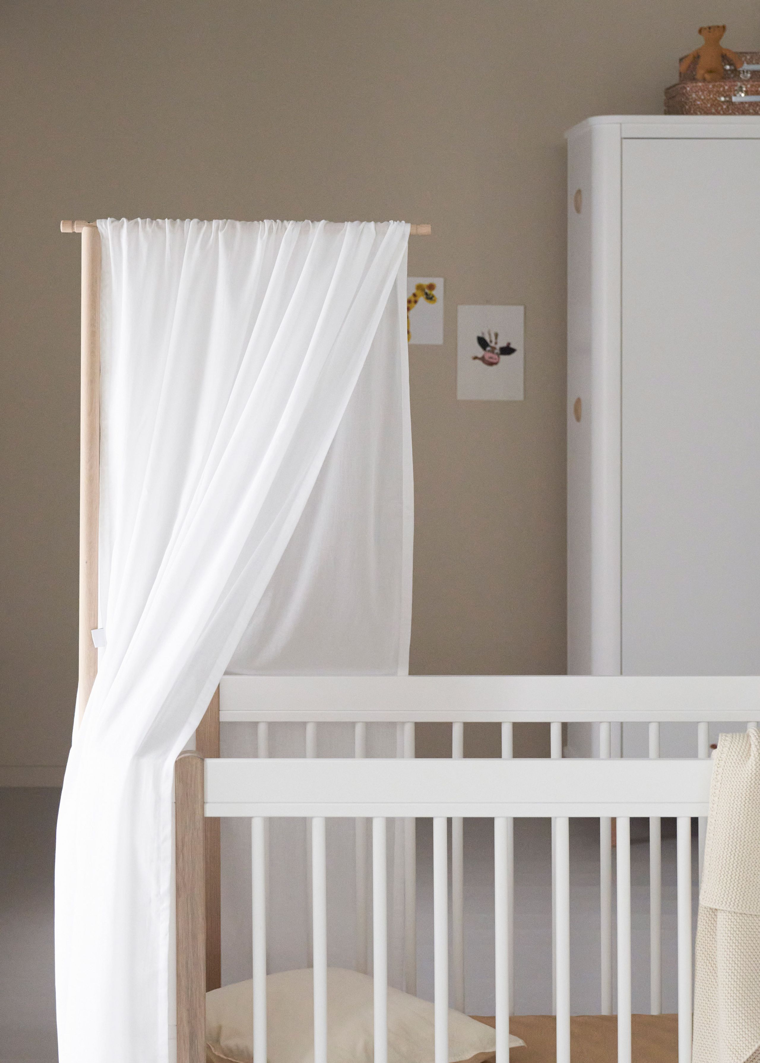 Oliver Furniture - Dossel da cama - Wood Mini+ Bed Canopy - White