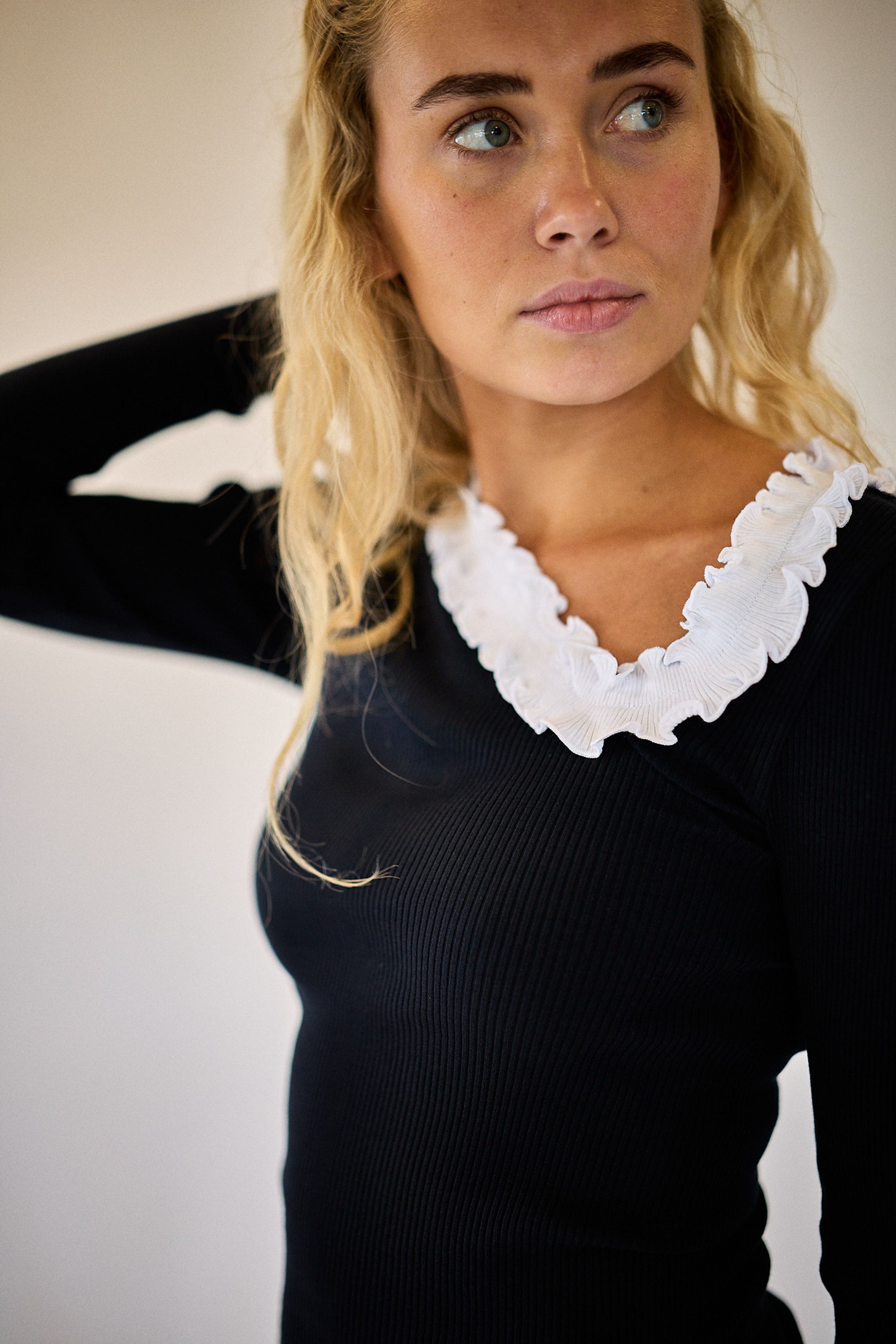 OpéraSPORT - Pusero - Evita Seamless Top - Black