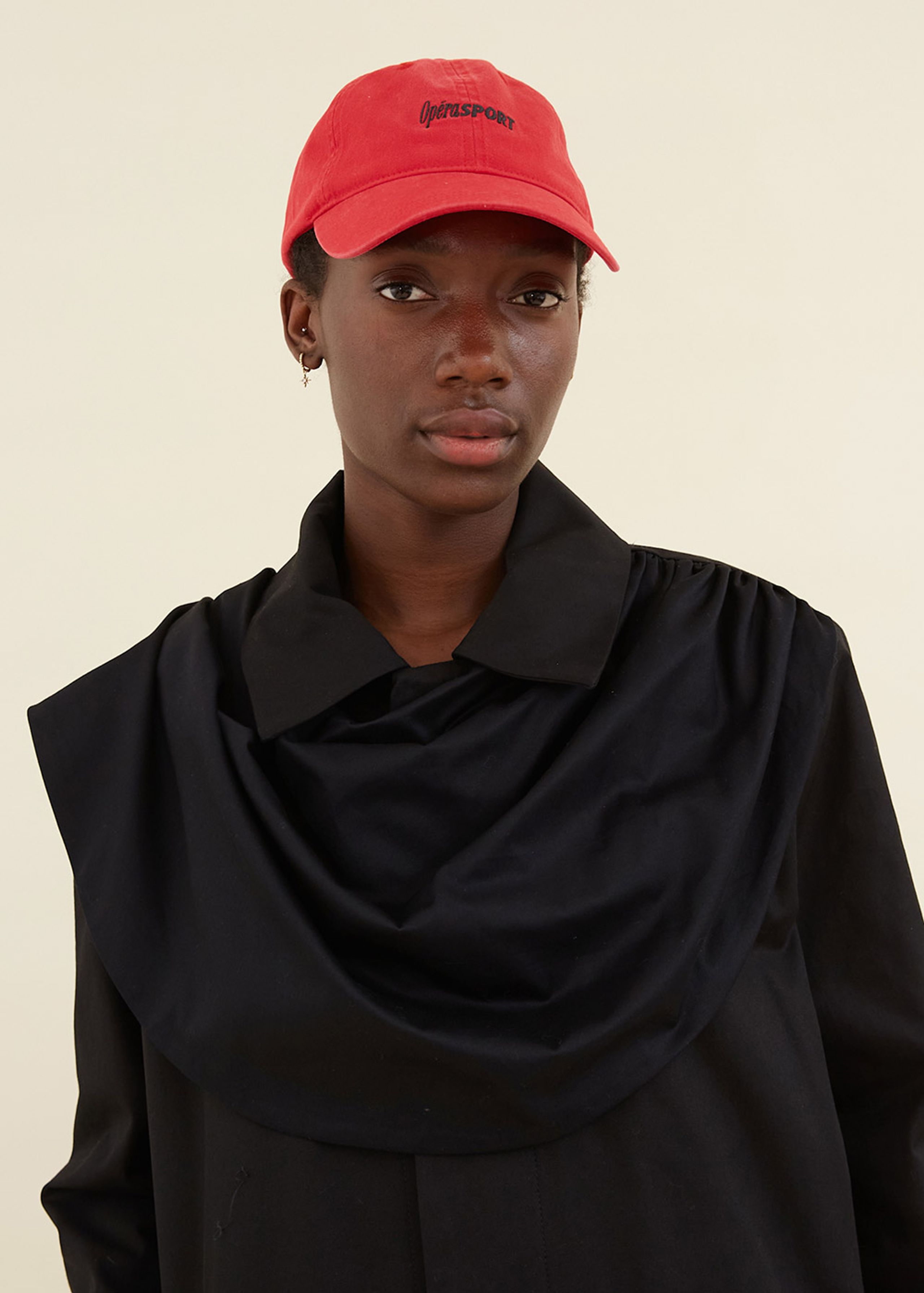 OpéraSPORT - Capuchon - Elyna Cap - RED