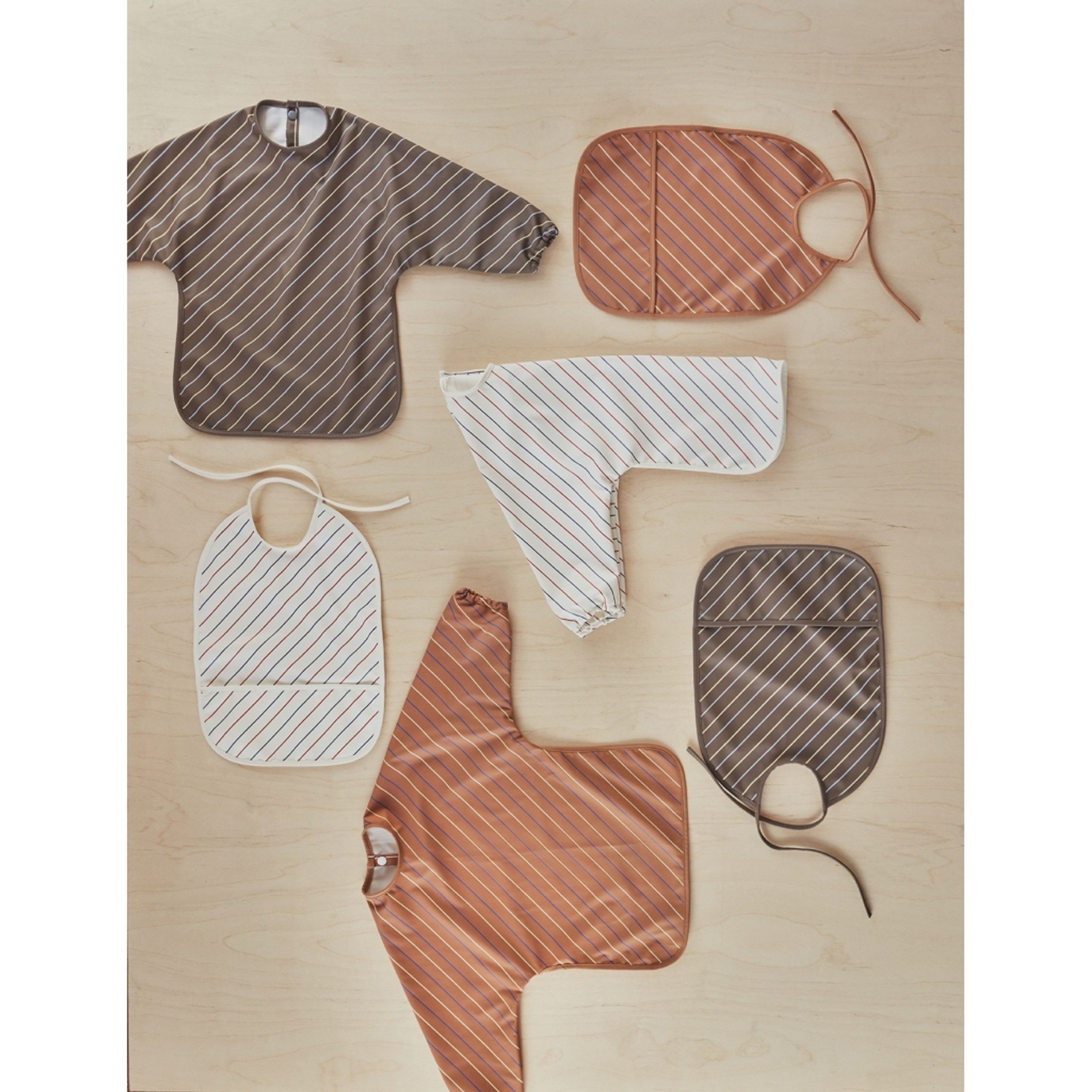 OYOY - Bib - Cape Bib - Striped - Mellow