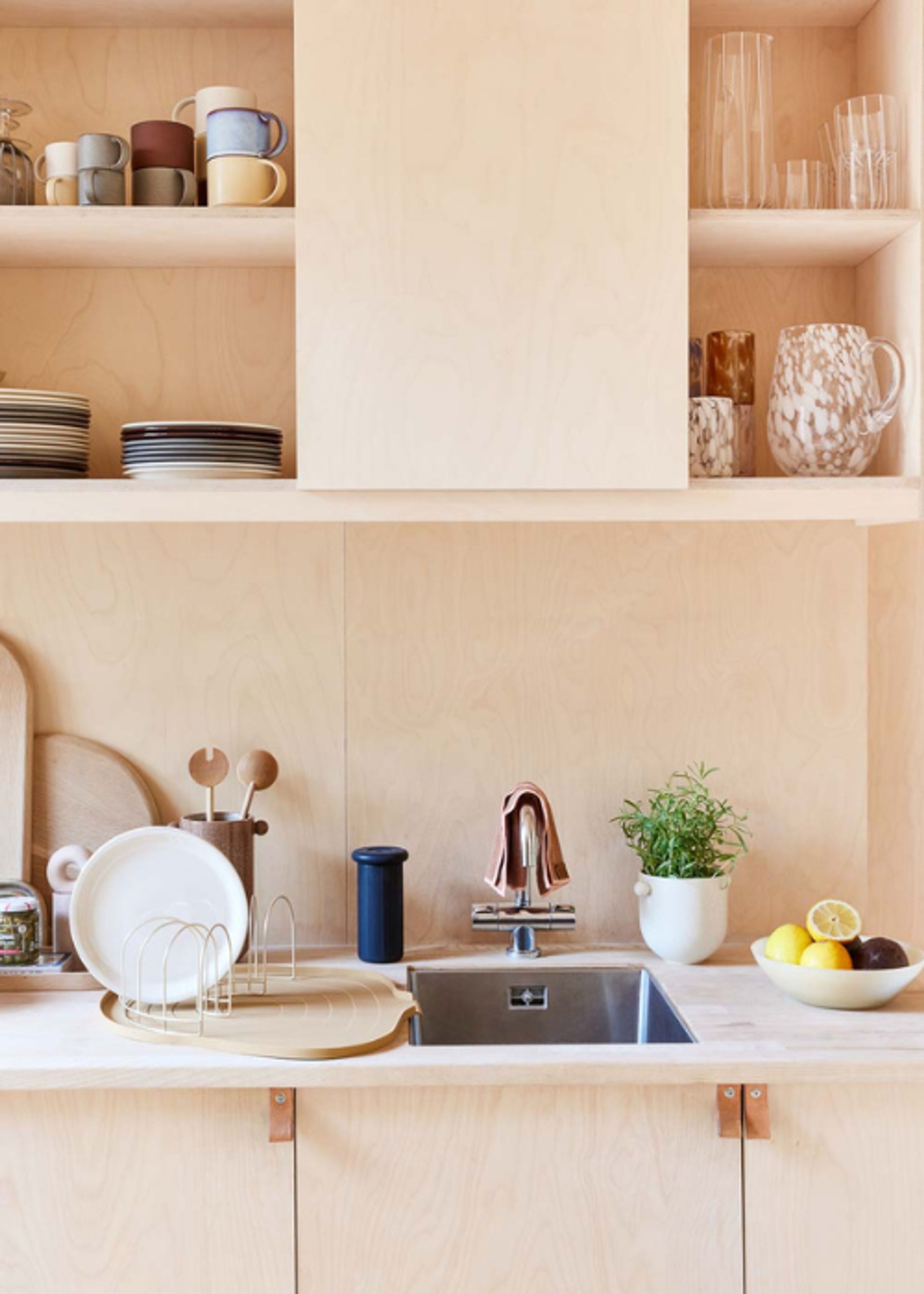 OYOY LIVING - Bakke - Mio Dish Tray - 310 Light Rubber