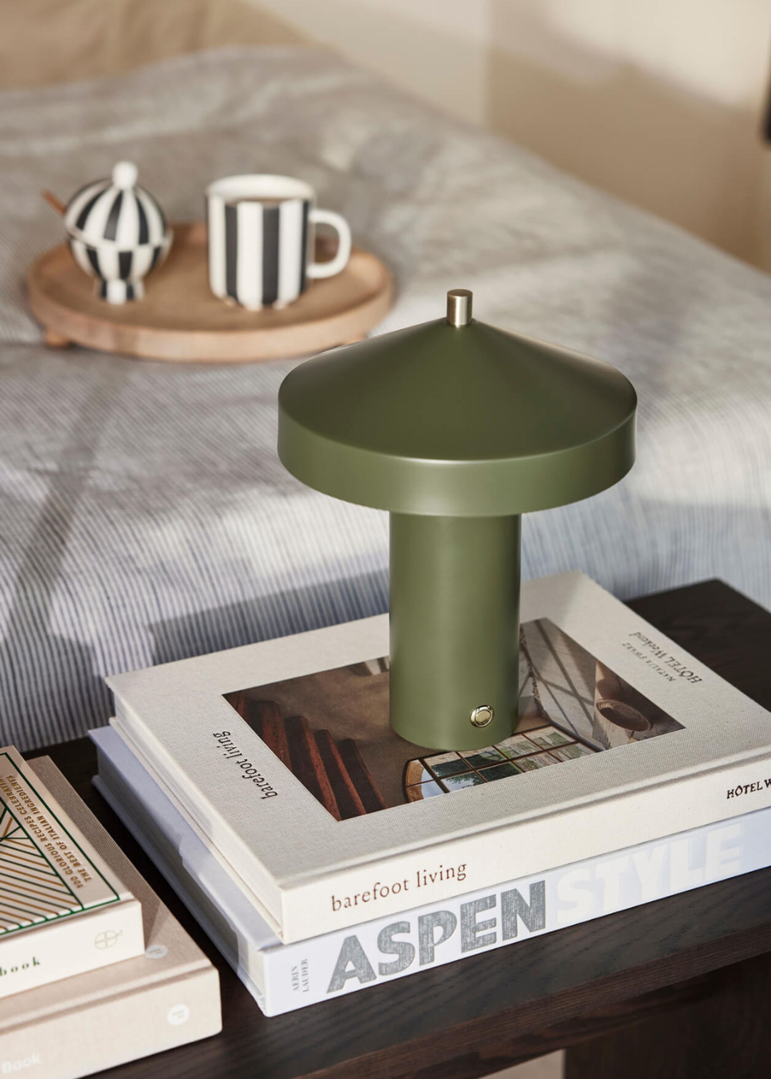 OYOY LIVING - Table Lamp - Hatto Table Lamp LED - Olive