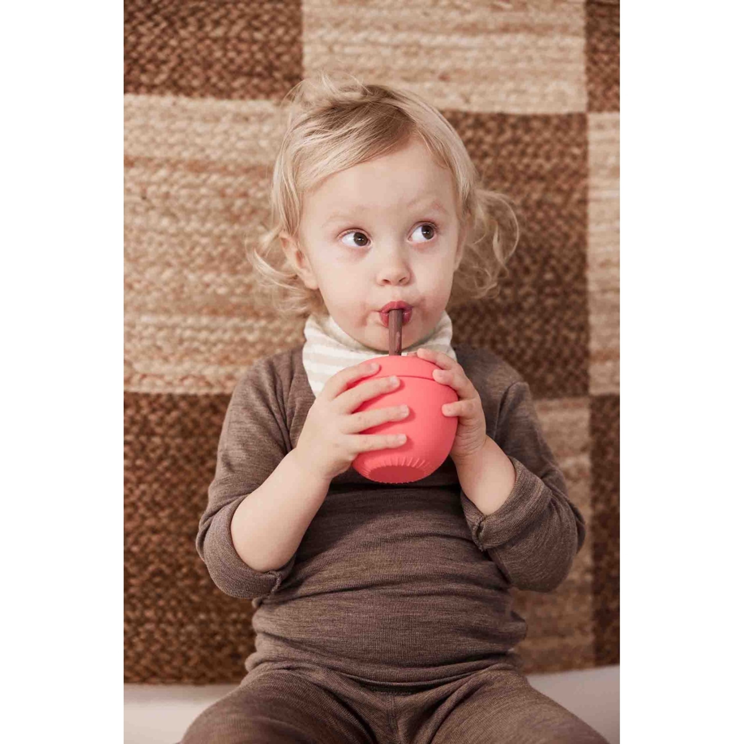 OYOY MINI - Children's cup - Apple Cup - 405 Cherry Red