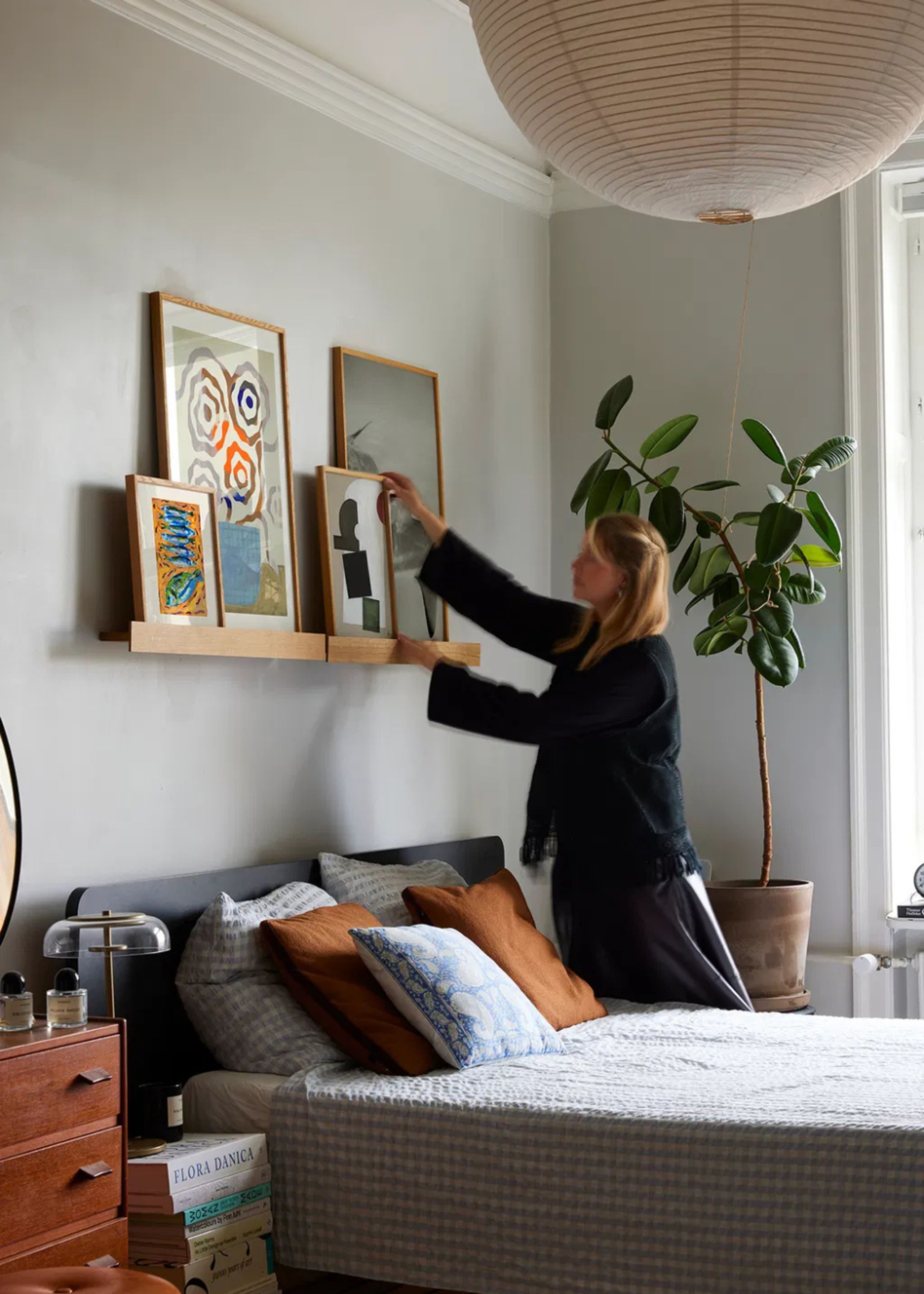 Paper Collective - Policová deska - Paper Collective - Gallery Shelf - Oak base / Oak Front