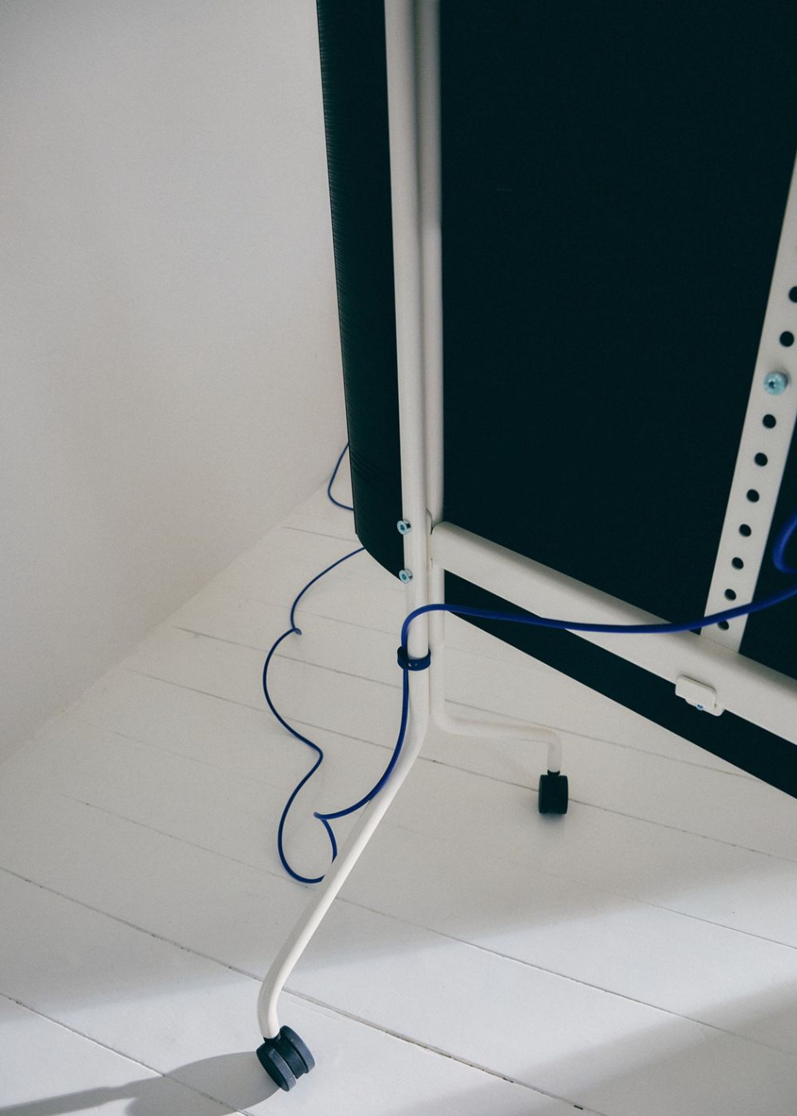 Pedestal - Držák kabelu - Cable Tie - Charcoal