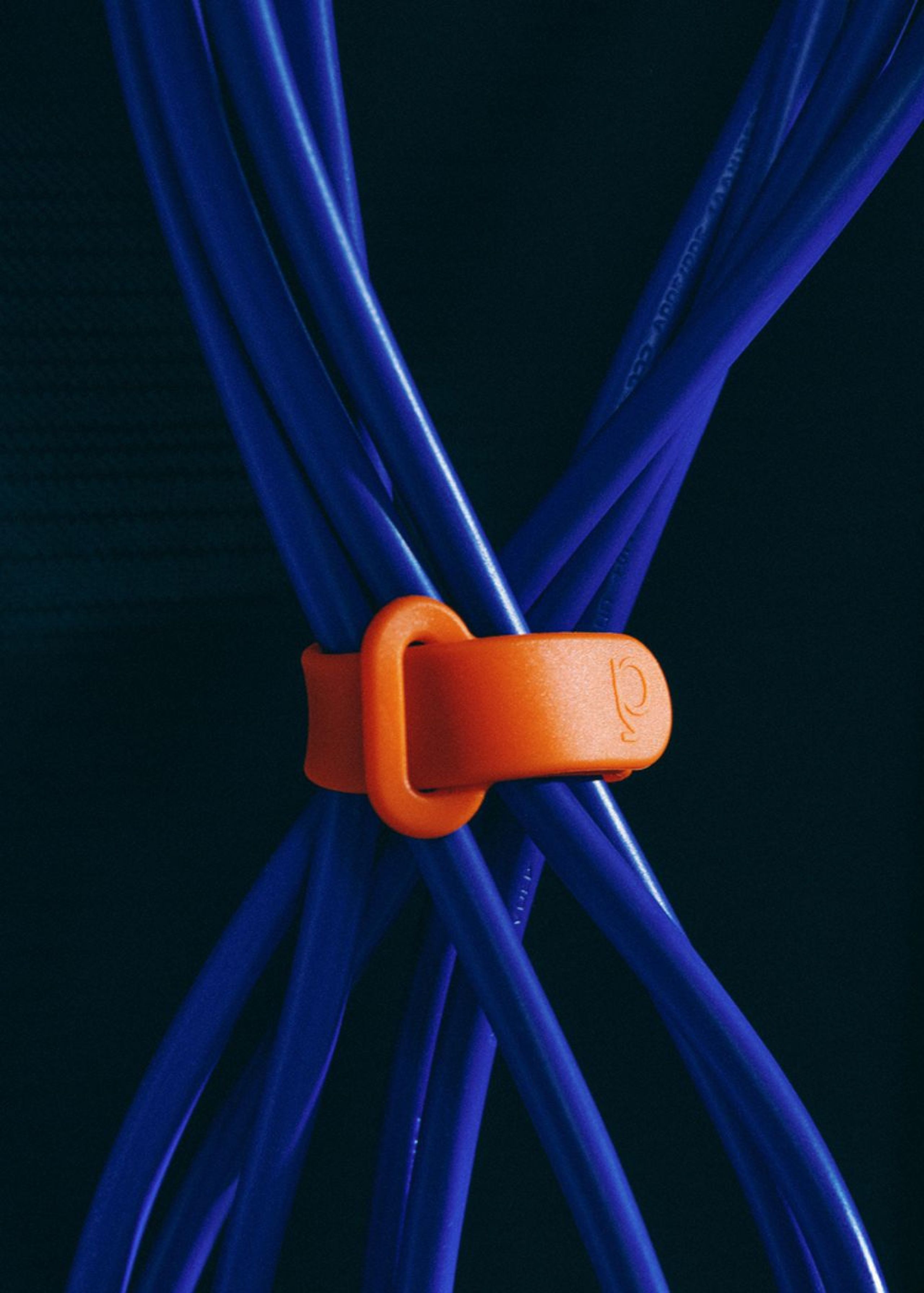 Pedestal - Kabelhalter - Cable Tie - Fire Red