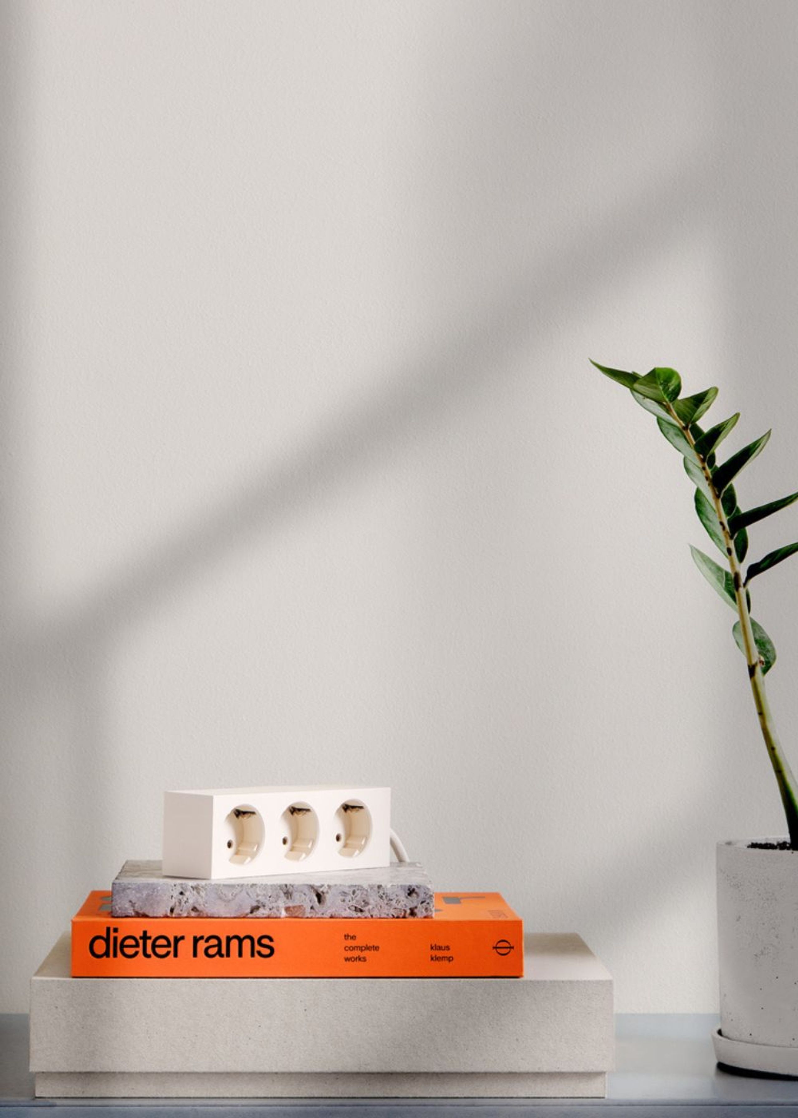 Pedestal - Power Socket - Power Bar - Pearl