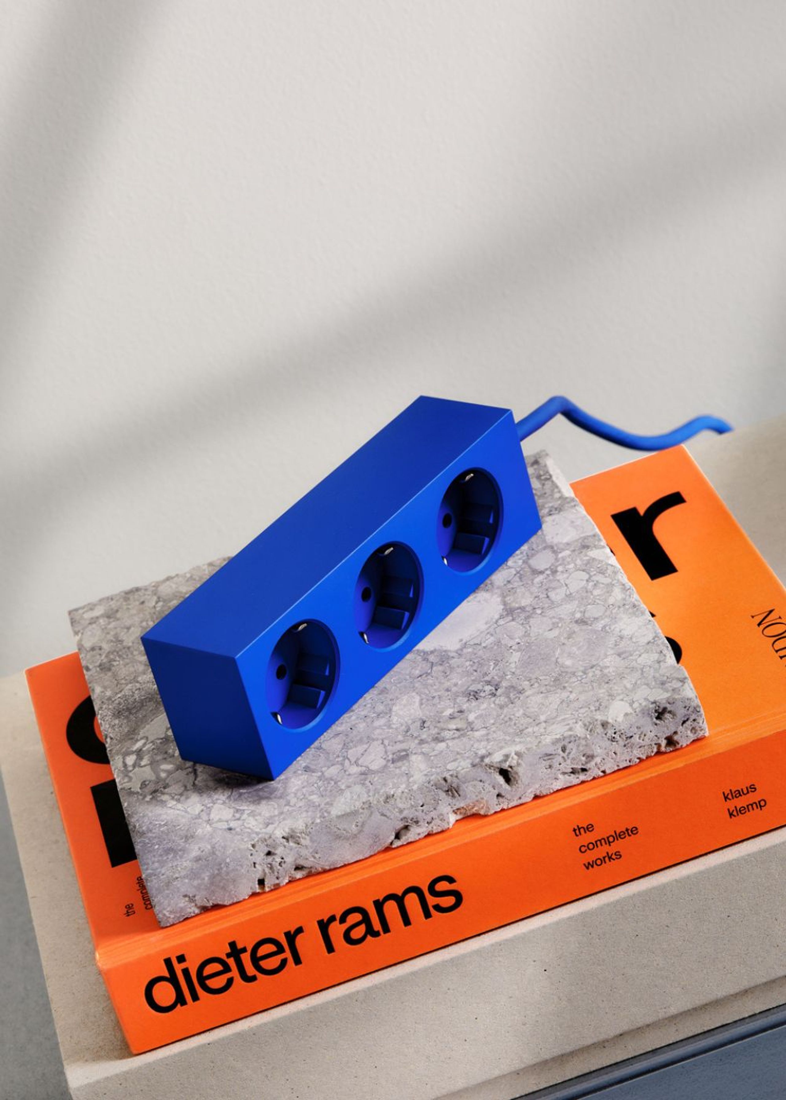 Pedestal - Prise de courant - Power Bar - Ultra Marine