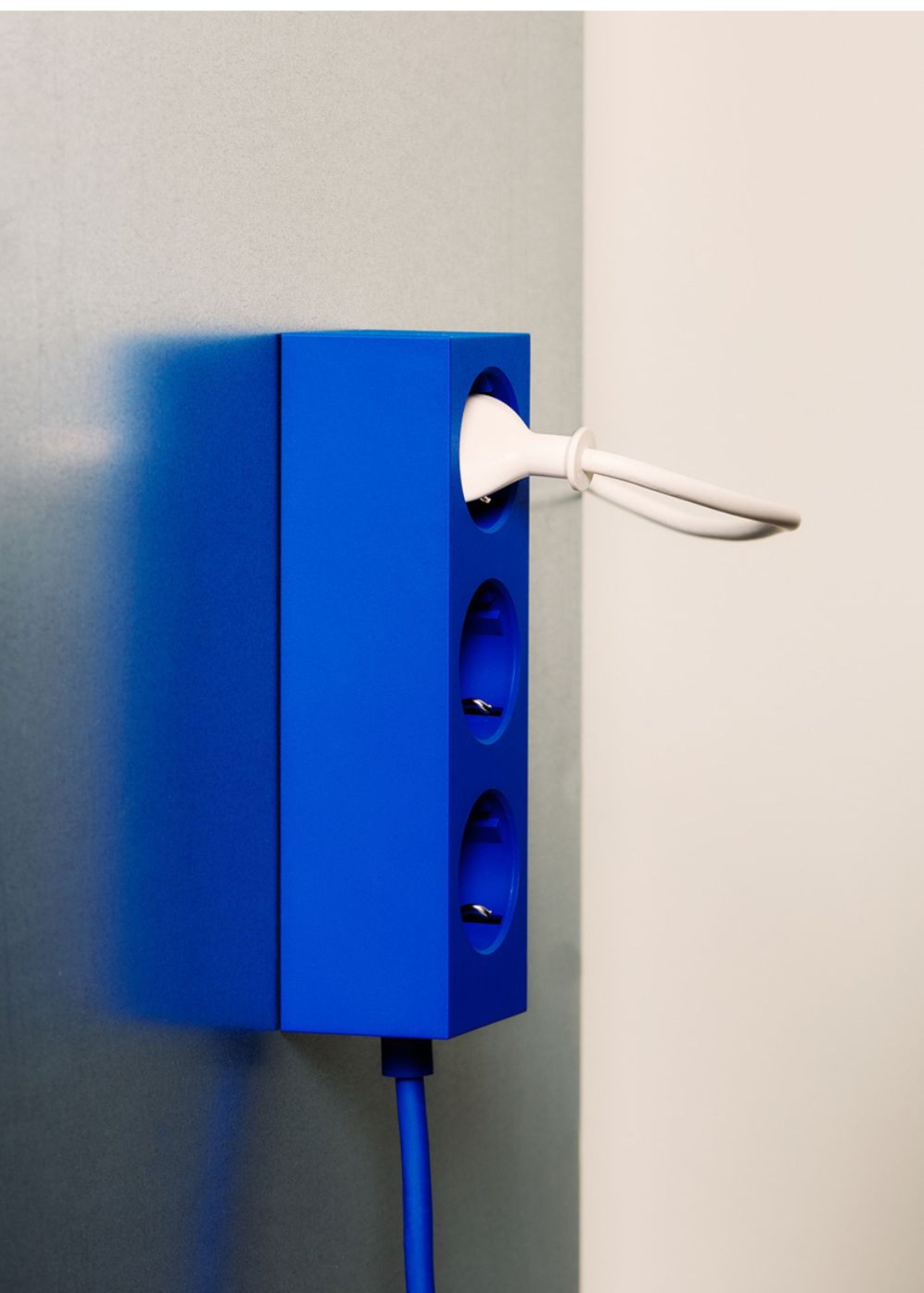 Pedestal - Prise de courant - Power Bar - Ultra Marine