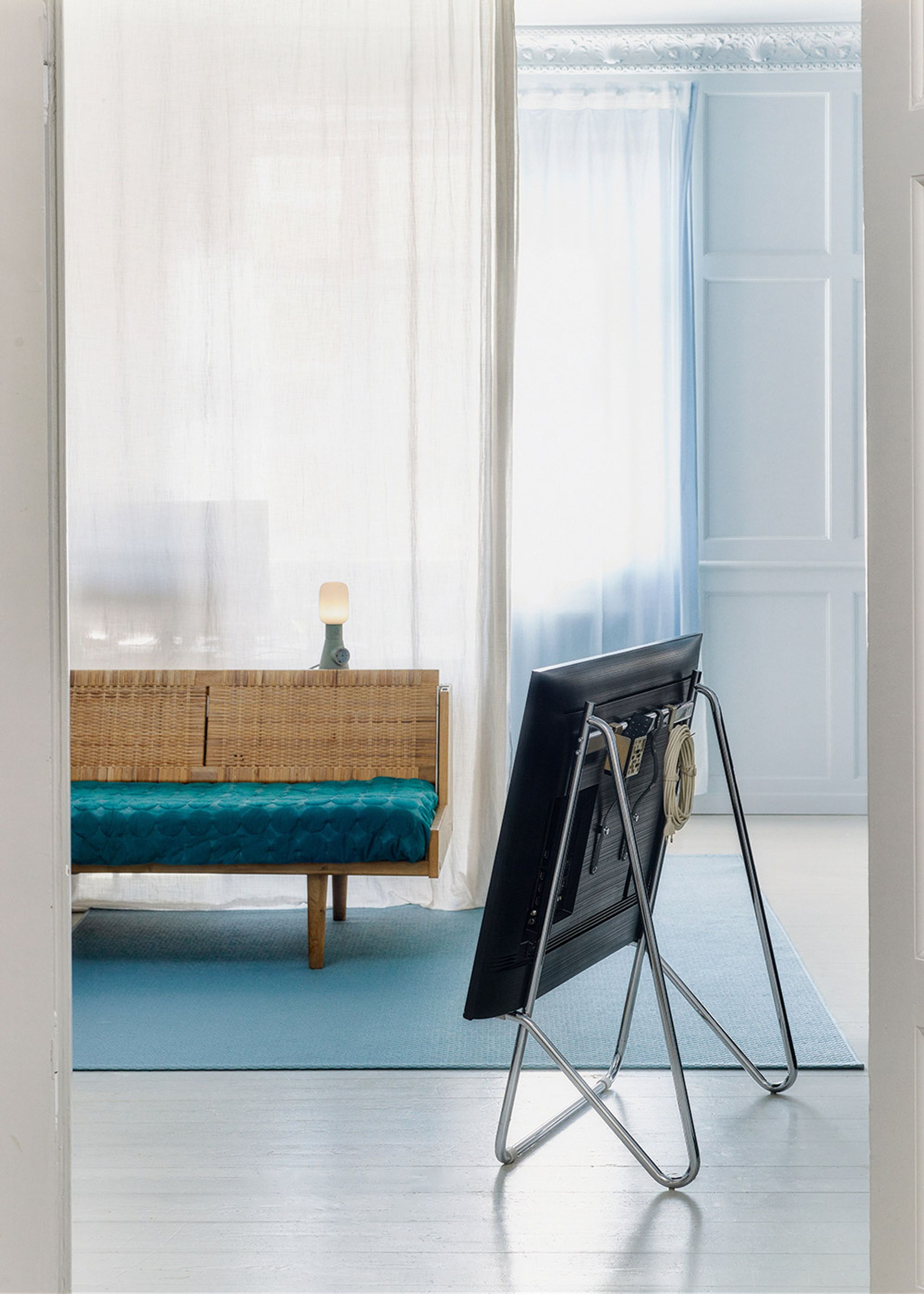 Pedestal - TV-Stander - Bloom - Chrome