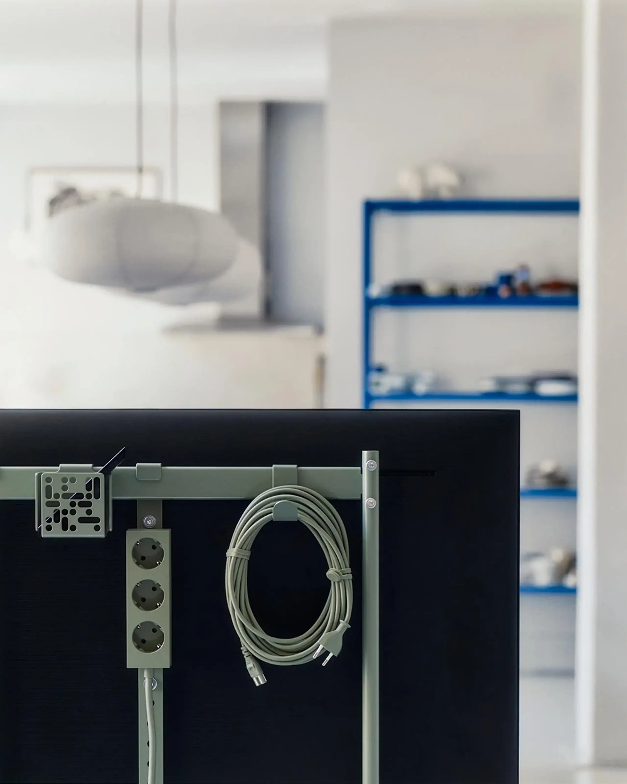 Pedestal - Porta TV - Moon Rollin - Mossy Green