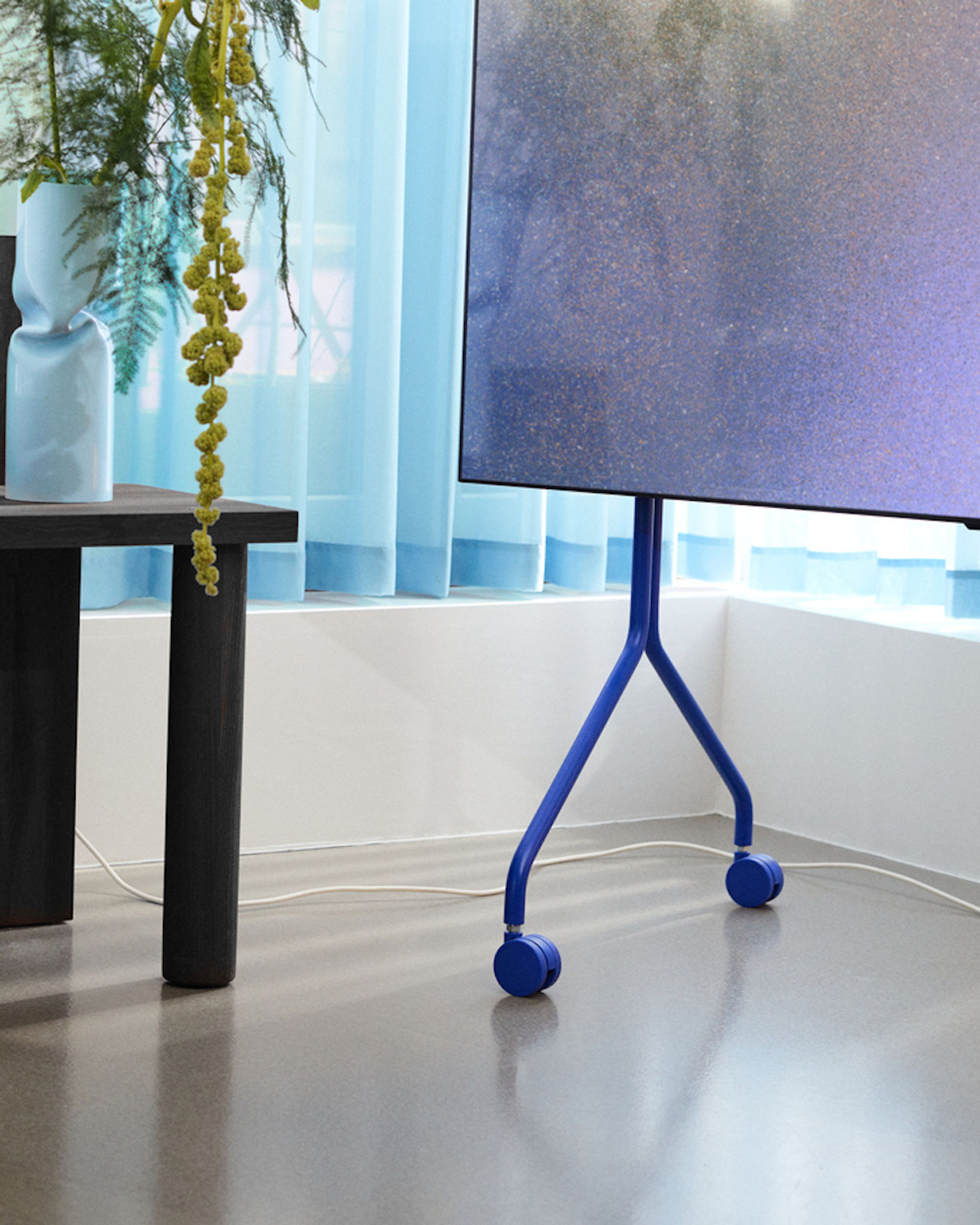 Pedestal - TV-Stander - Moon Rollin - Ultra Marine