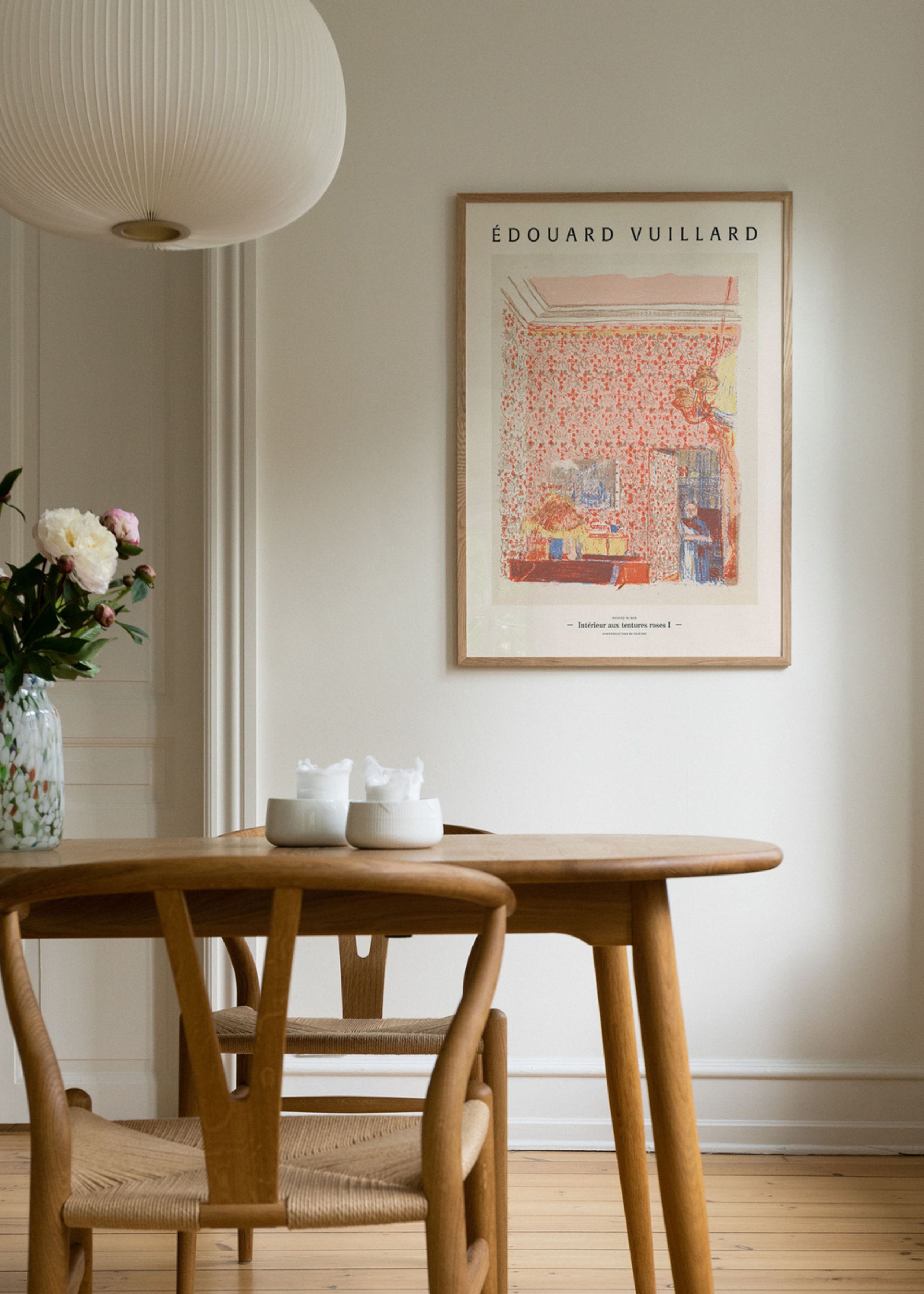 Peléton - Poster - Intérieur aux tentures roses I Poster - Ingen Ramme