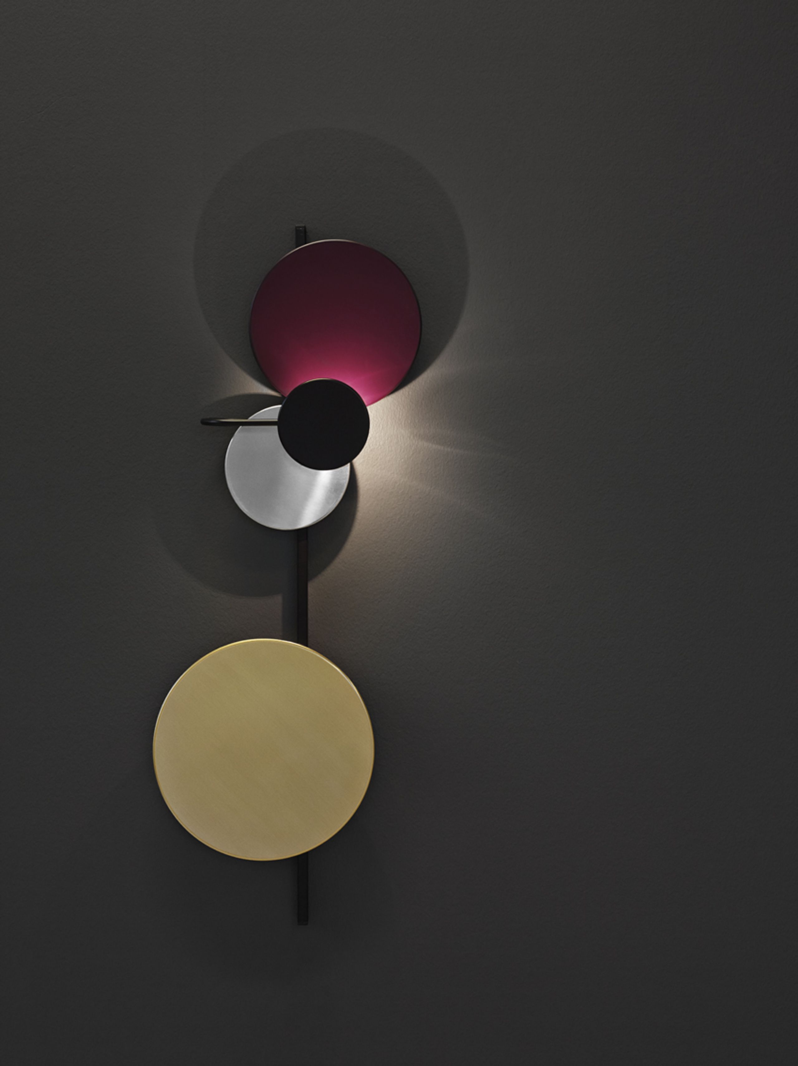 PLEASE WAIT to be SEATED - Lamp accessories - Planet Lamp Disc / By Mette Schelde - Electric Blue