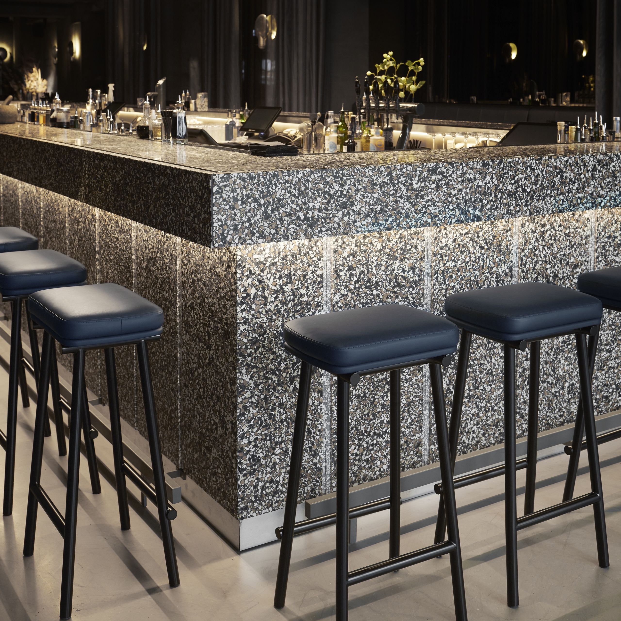 PLEASE WAIT to be SEATED - Hocker - Tubby Tube Stool / By Faye Toogood - Natural Ash / Black