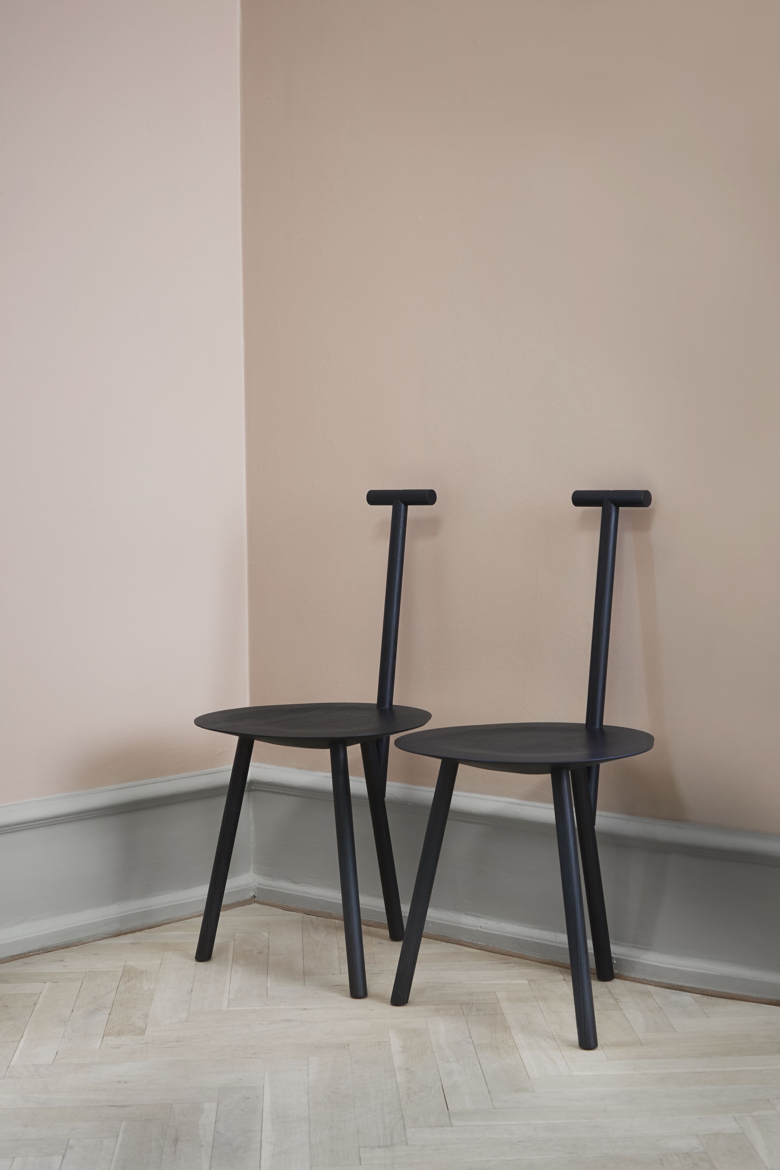 PLEASE WAIT to be SEATED - Dining chair - Spade Chair / By Faye Toogood - Turmeric Yellow