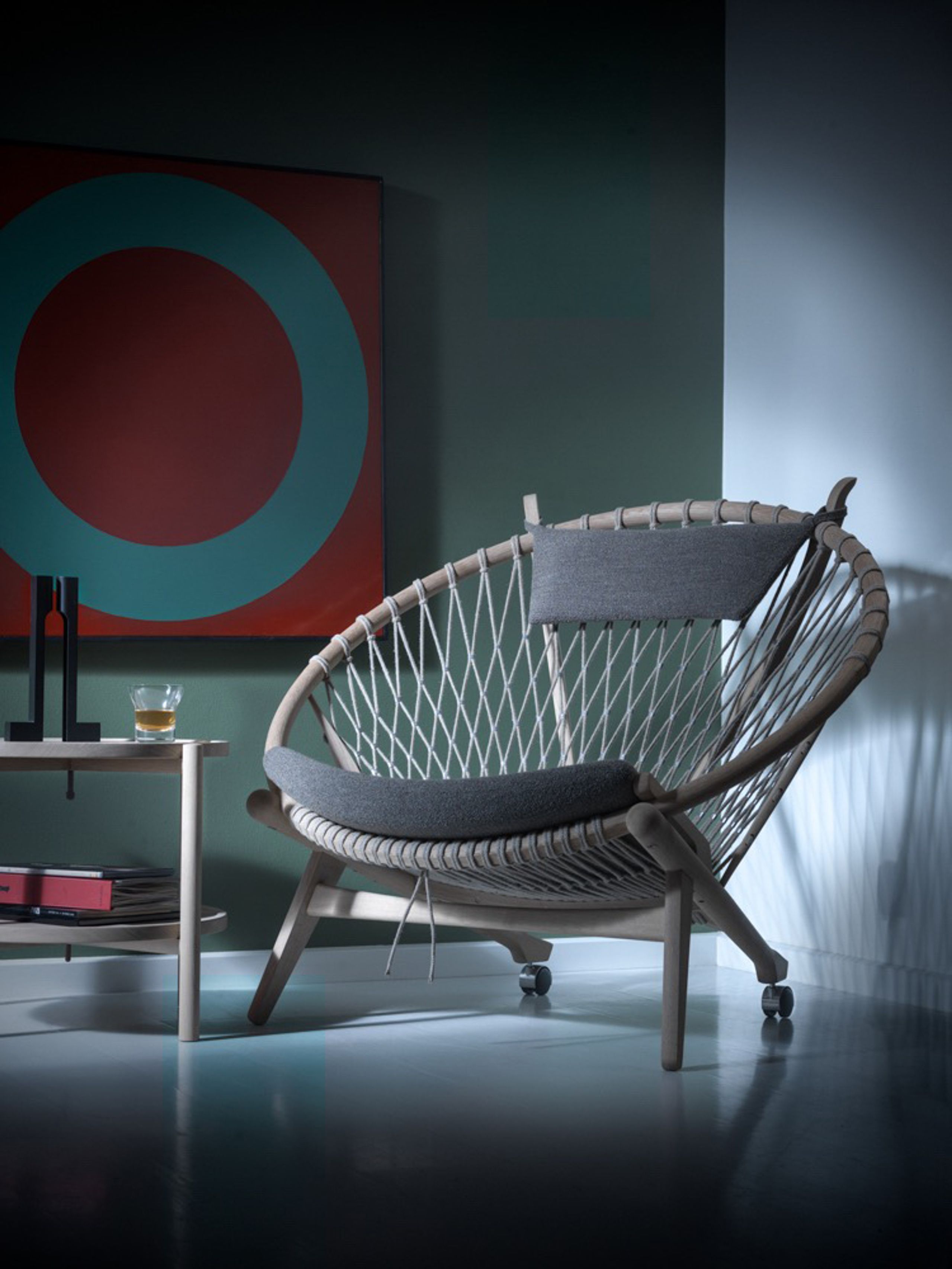 PP Møbler - Lænestol - pp130 Circle Chair / By Hans J. Wegner - Coda 2 0410 / Natural Flag Halyard / Stainless Steel / Soaped Oak