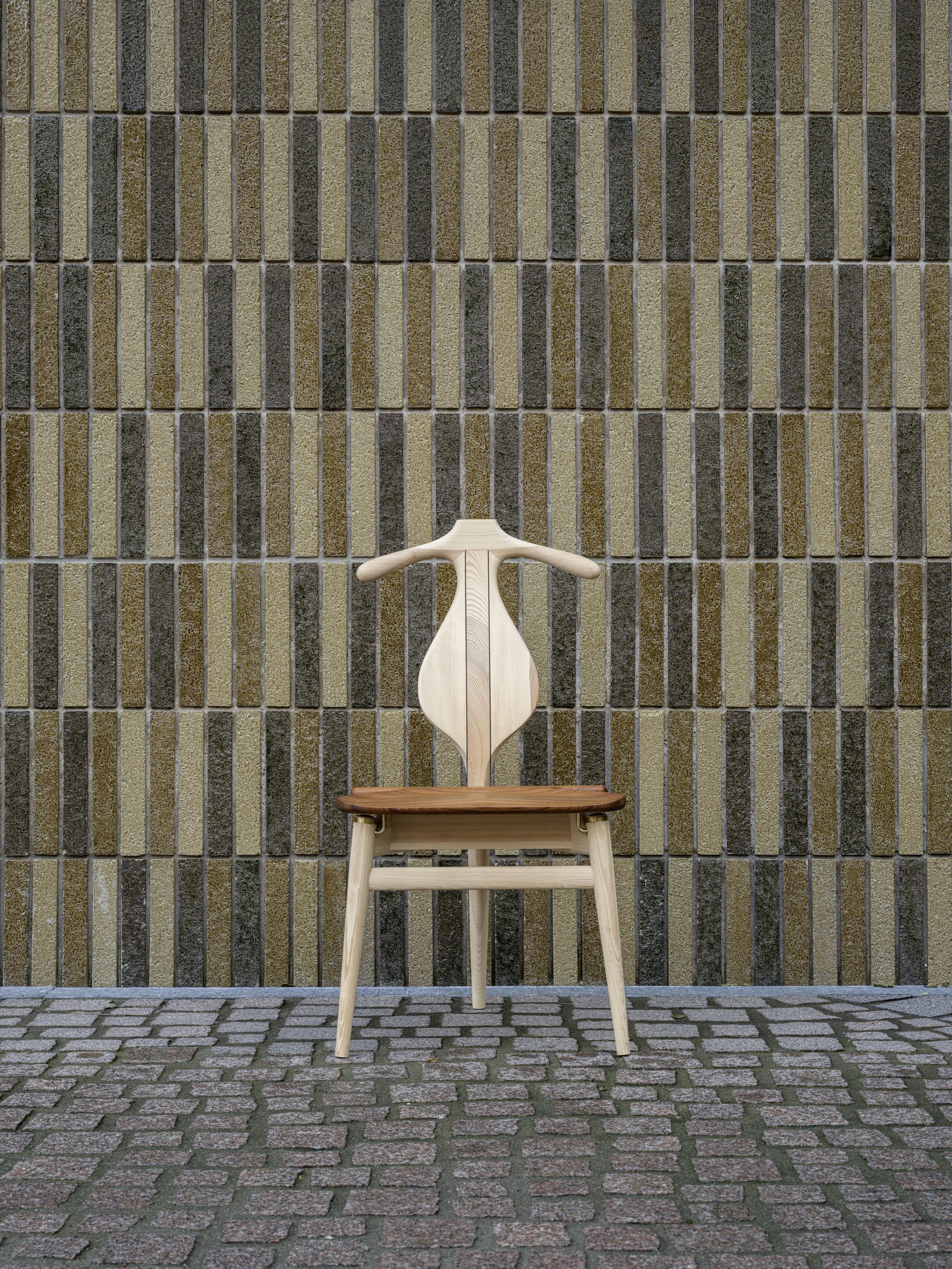 PP Møbler - Spisebordsstol - pp250 Valet Chair / By Hans J. Wegner - Soaped Pine / Teak