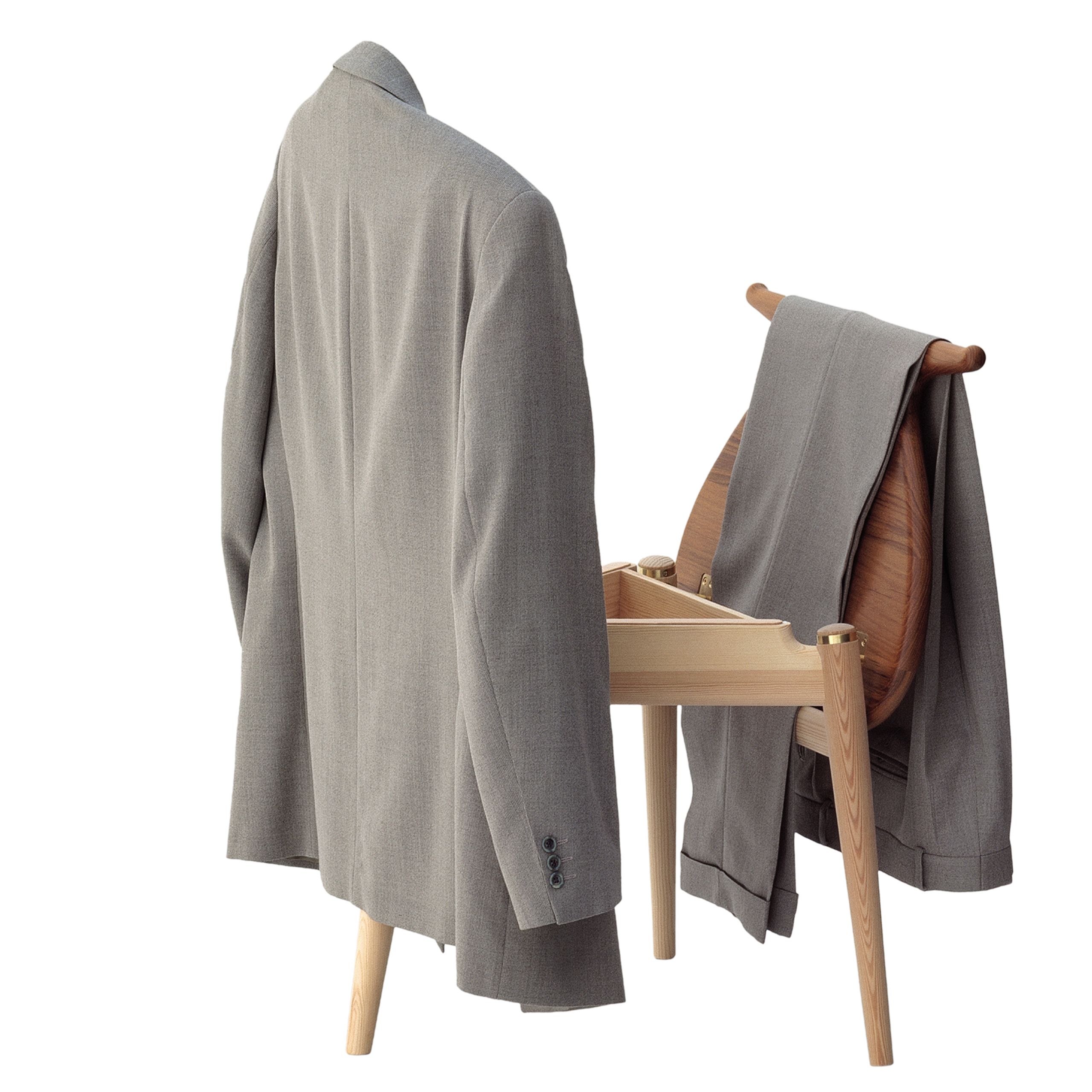 PP Møbler - Spisebordsstol - pp250 Valet Chair / By Hans J. Wegner - Soaped Pine / Teak