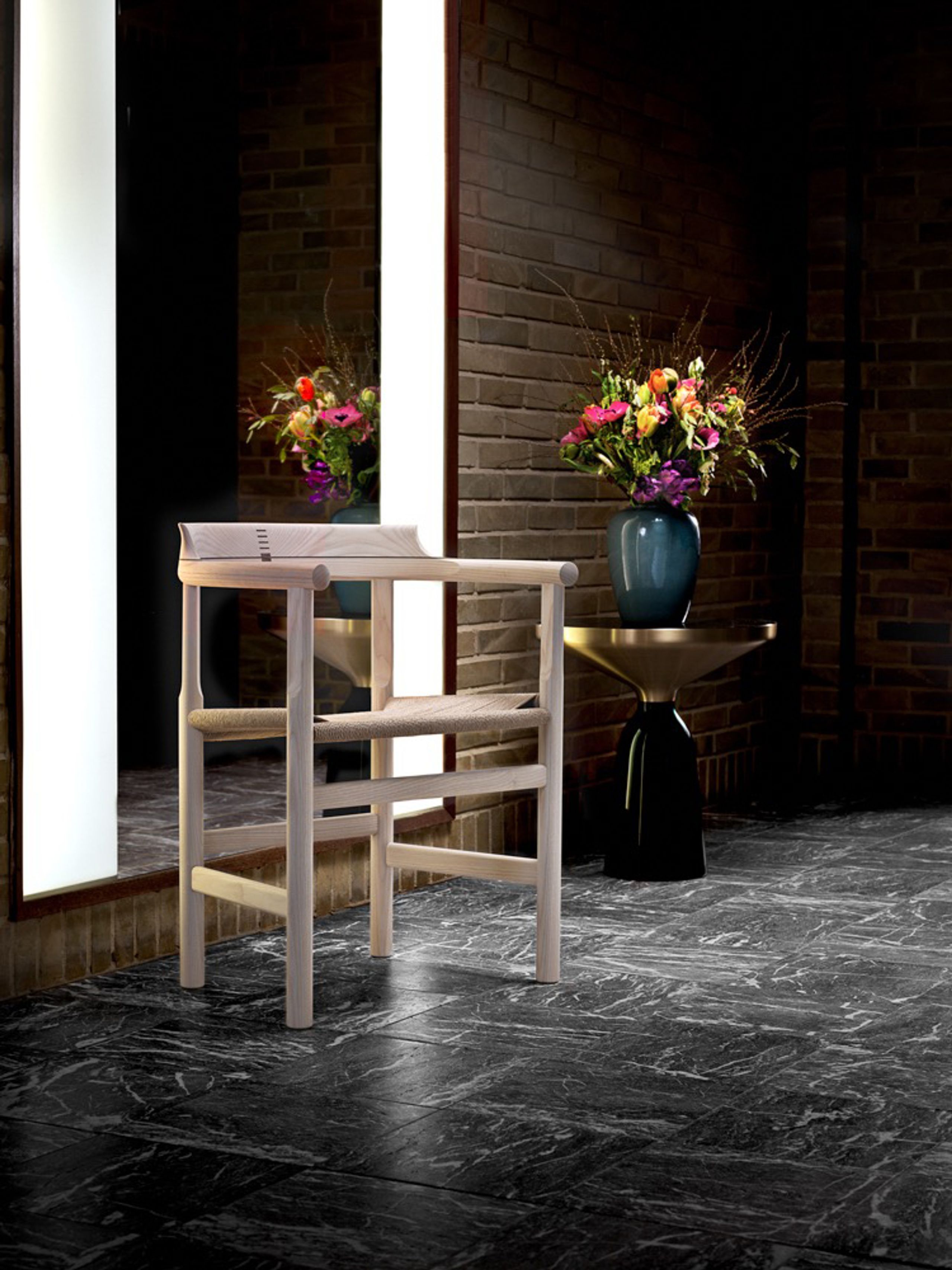 PP Møbler - Dining chair - pp62 Captain's Chair / By Hans J. Wegner - Natural Papercord / Soaped Ash