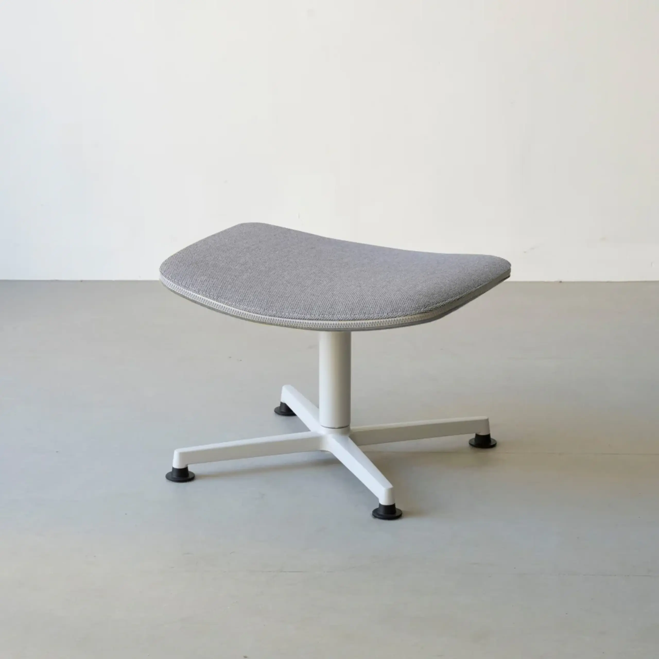 raawii - Osmani - Arba Ottoman By Erwan Bouroullec - Light grey / re-wool grey fabric