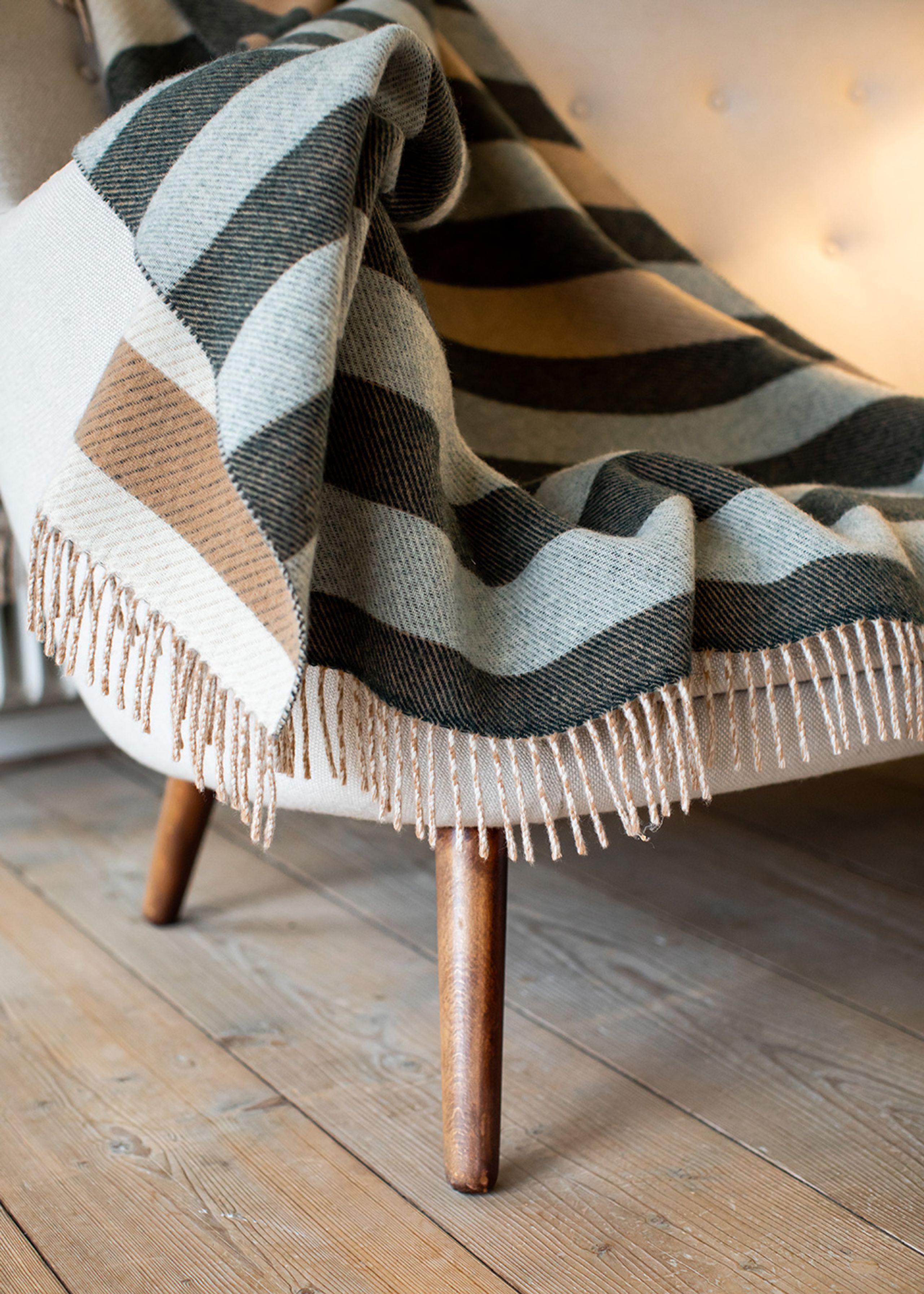 raawii - Plaid - Patch Plaid - White & Deer & Onyx