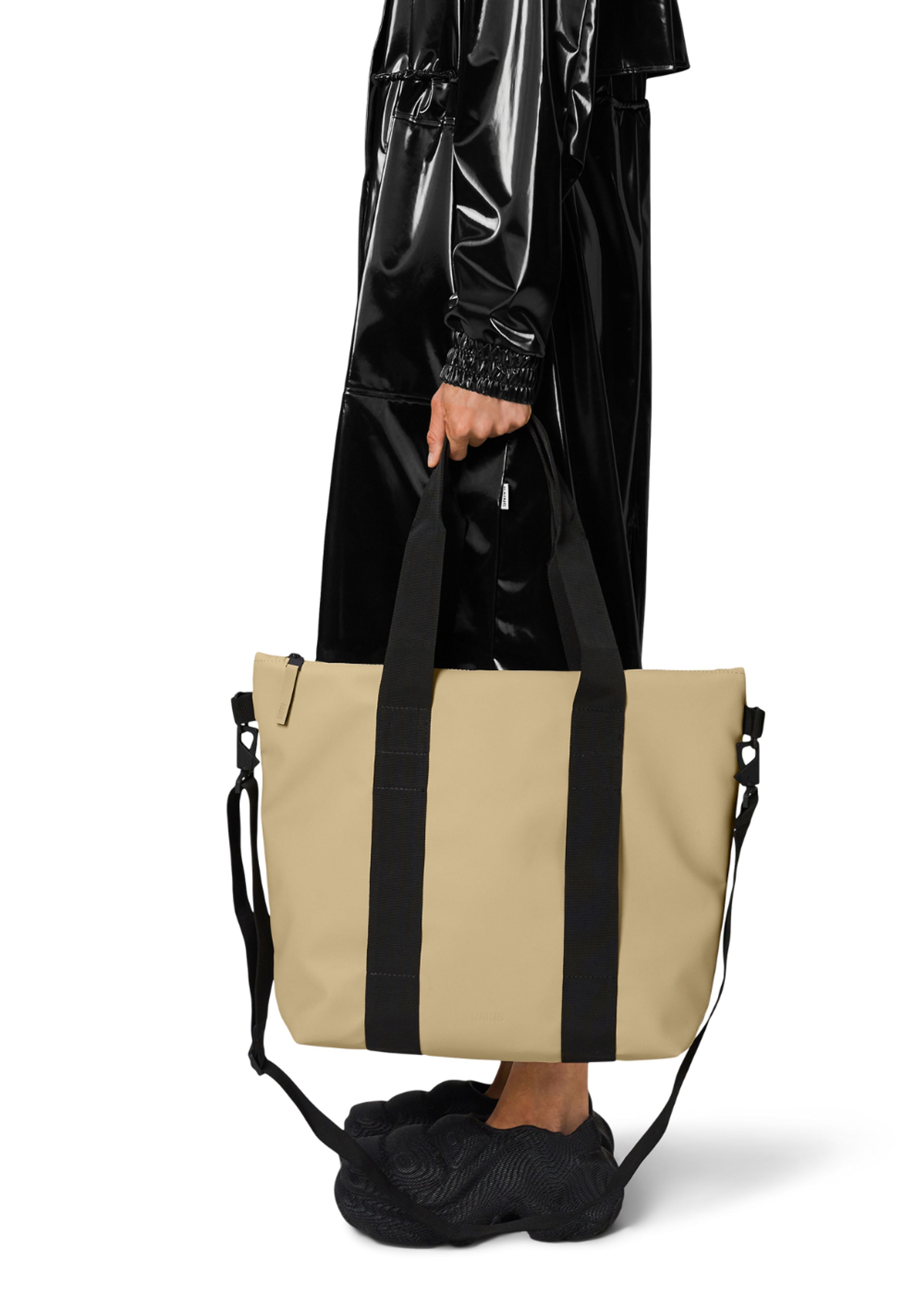 Rains - Tote bag - Tote Bag Mini W3 - Sand