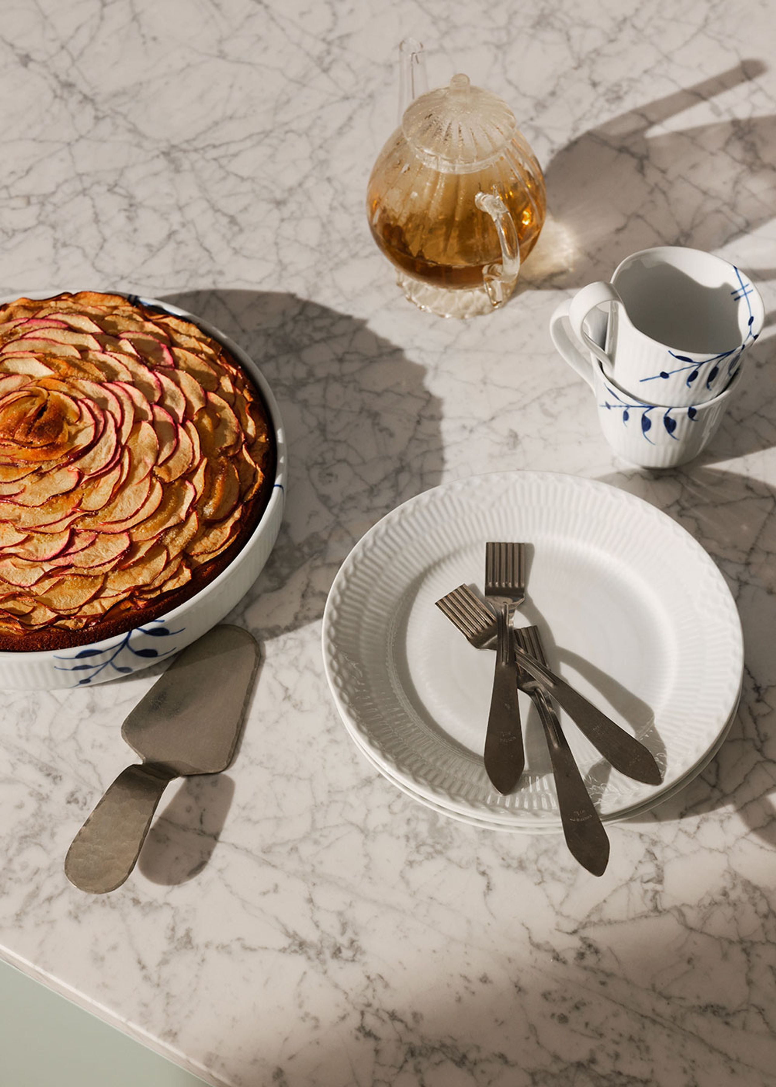 Royal Copenhagen - Baking dish - Blå Mega Riflet - Ovnfast Fad - Rundt, 27 cm