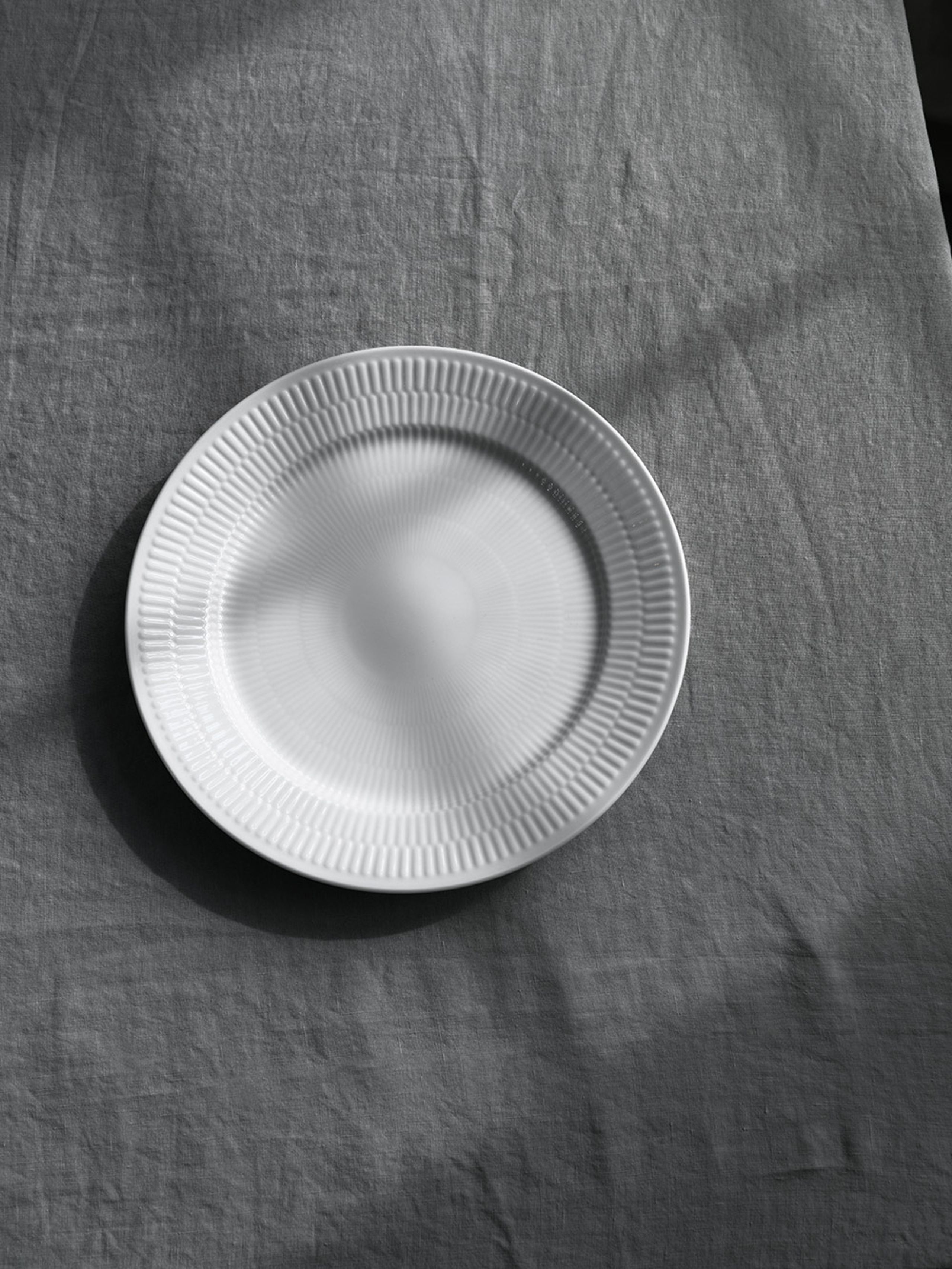 Royal Copenhagen - Naczynia - White Fluted - Dish - 23 cm - Asiet