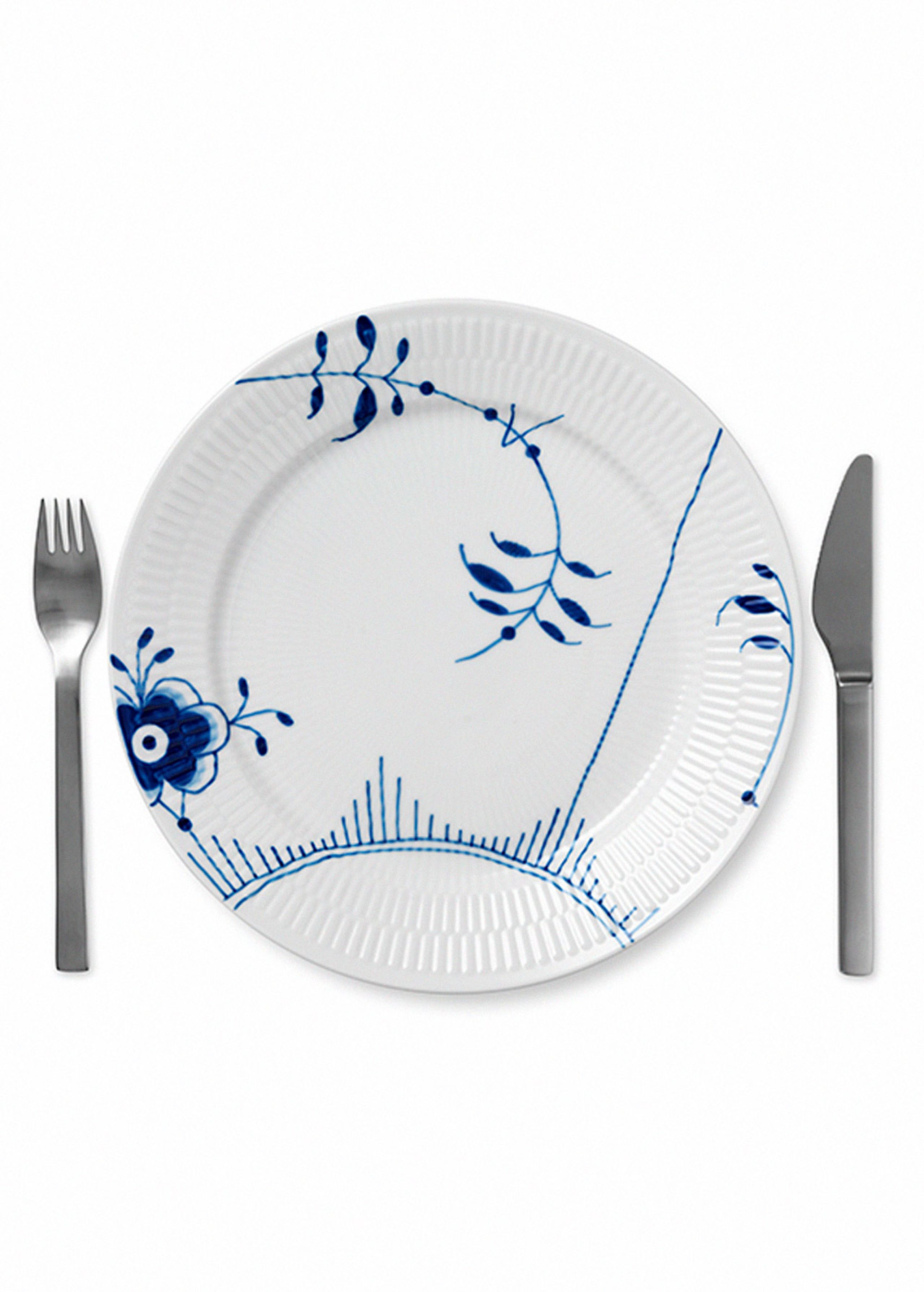 Royal Copenhagen - Disco - Blue Fluted Mega / Decoration 2 - Plates - Plate - 27 cm