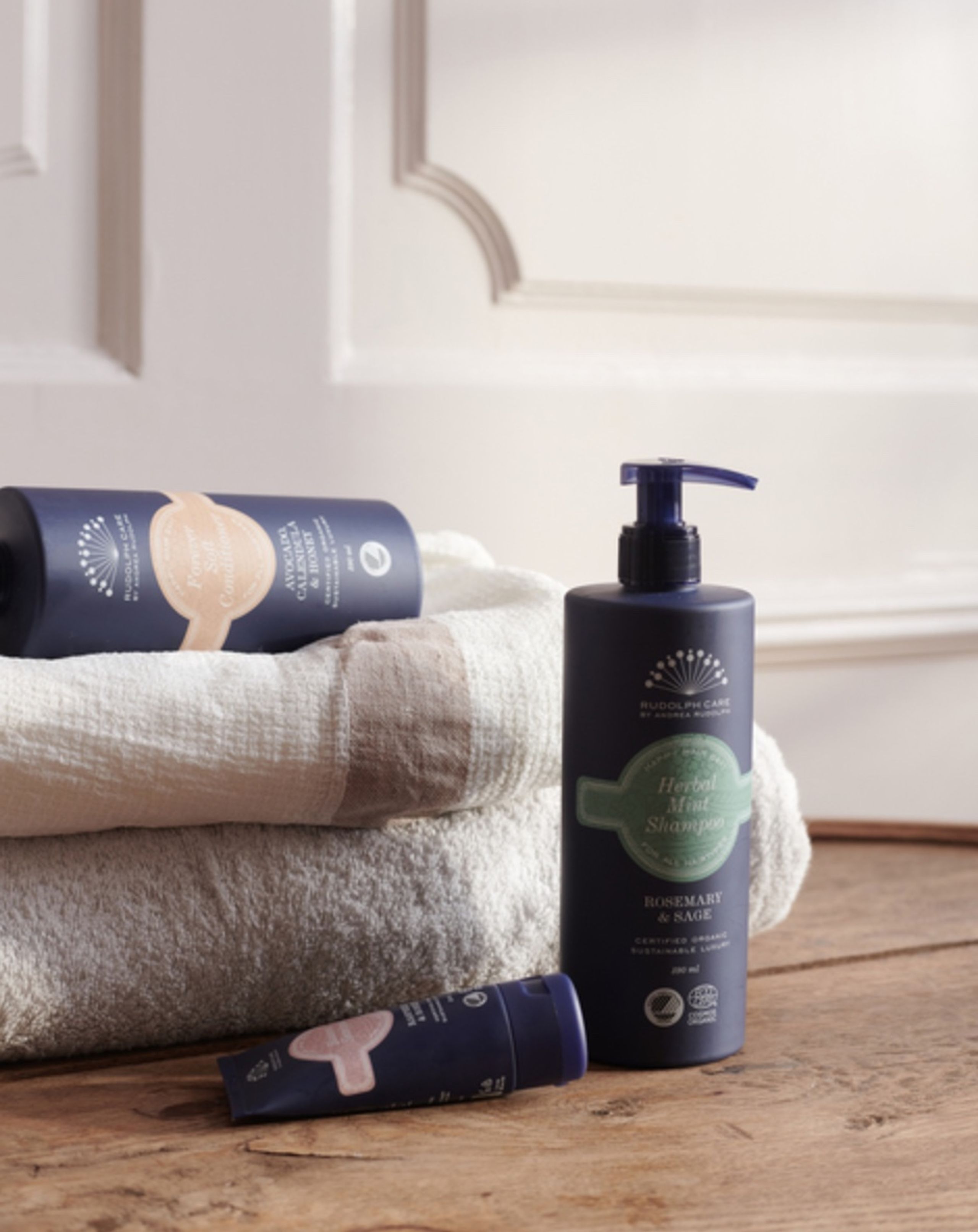 Rudolph Care - Shampoo - Herbal Mint Shampoo - Herbal Mint - 390 ml.