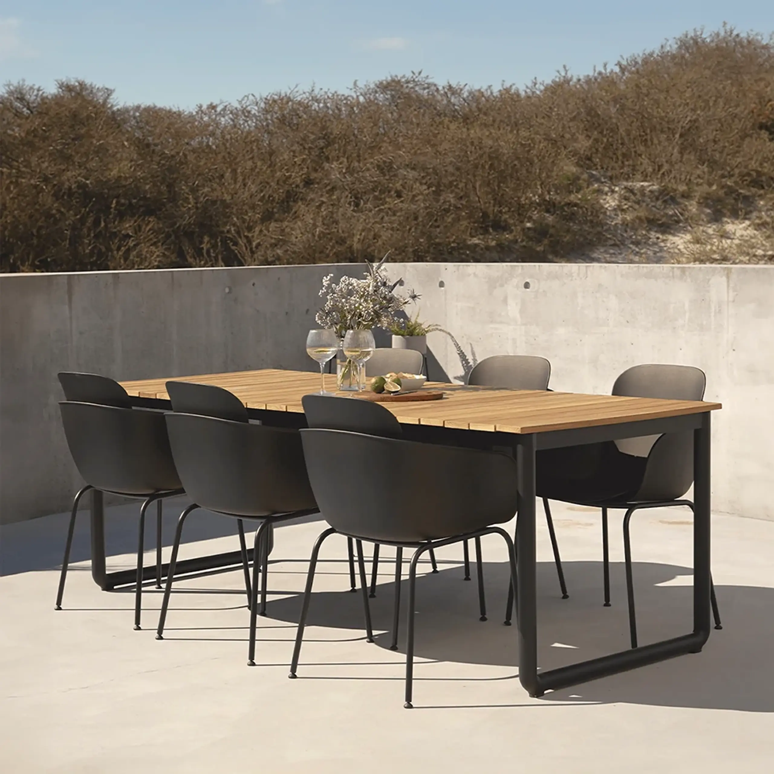 SACKit - Table de jardin - Patio Dining Table 210 X 90 - Black