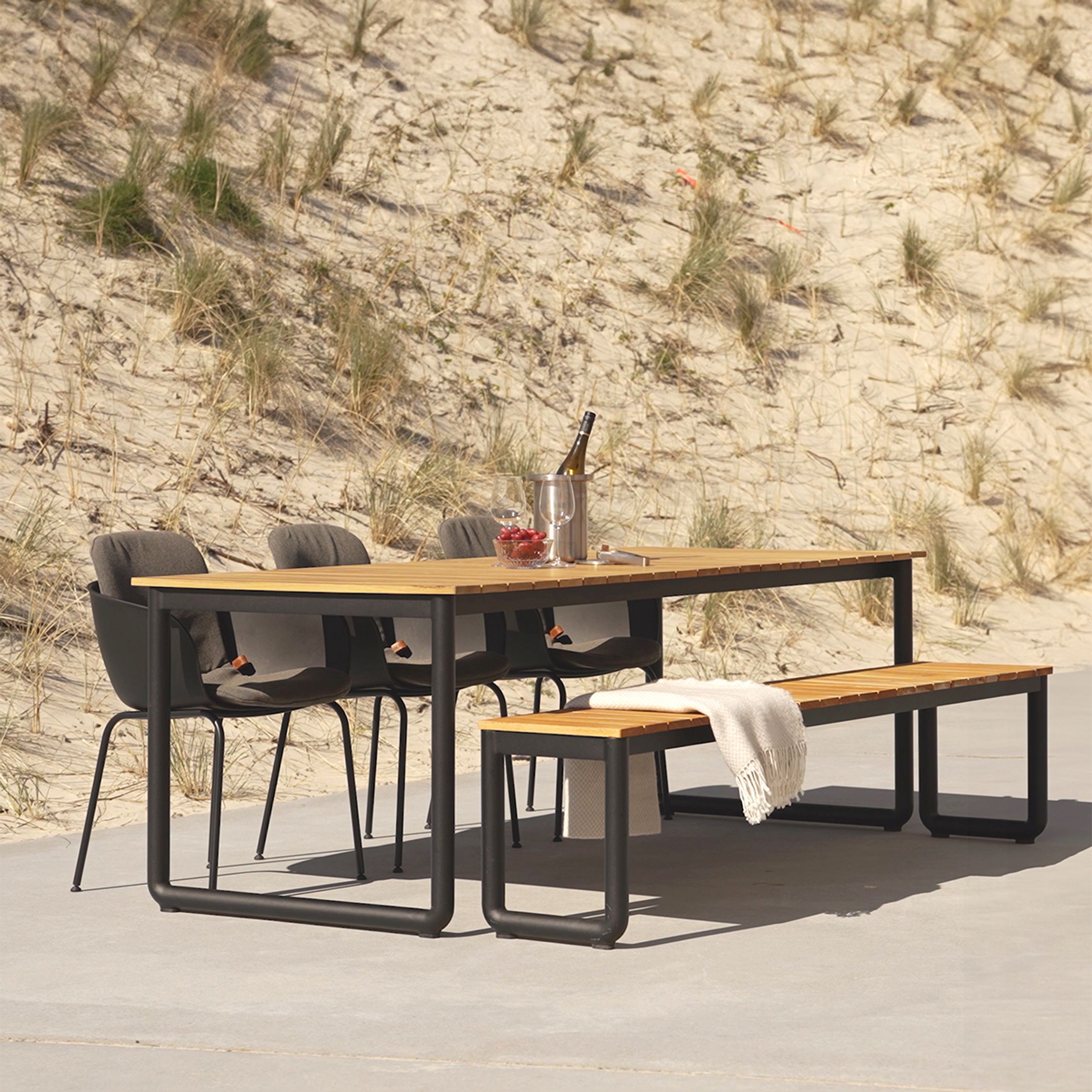 SACKit - Table de jardin - Patio Dining Table 210 X 90 - Black