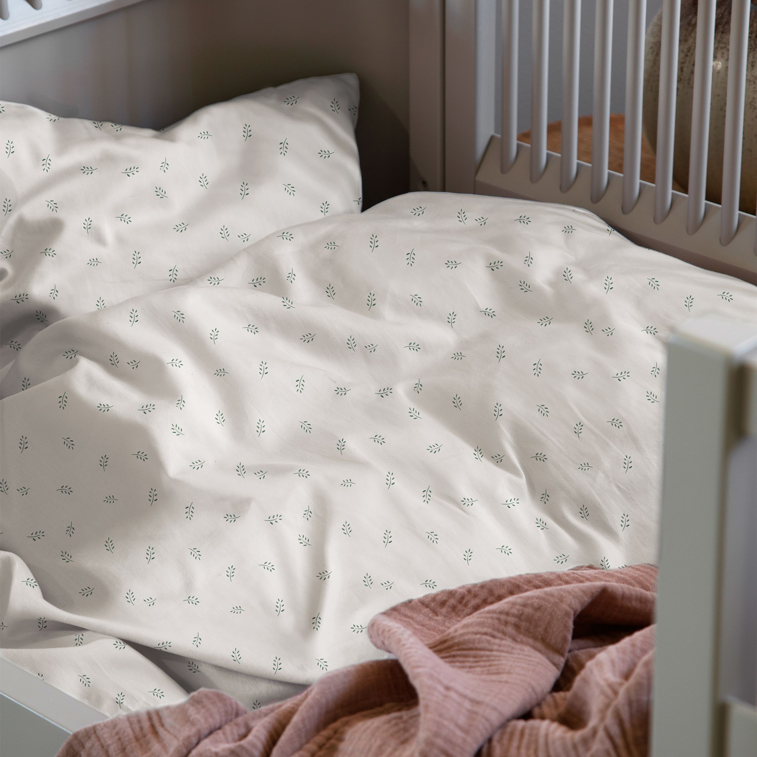 Sebra - Kinderbettwäsche - Junior bed linen - Sophora Leaves
