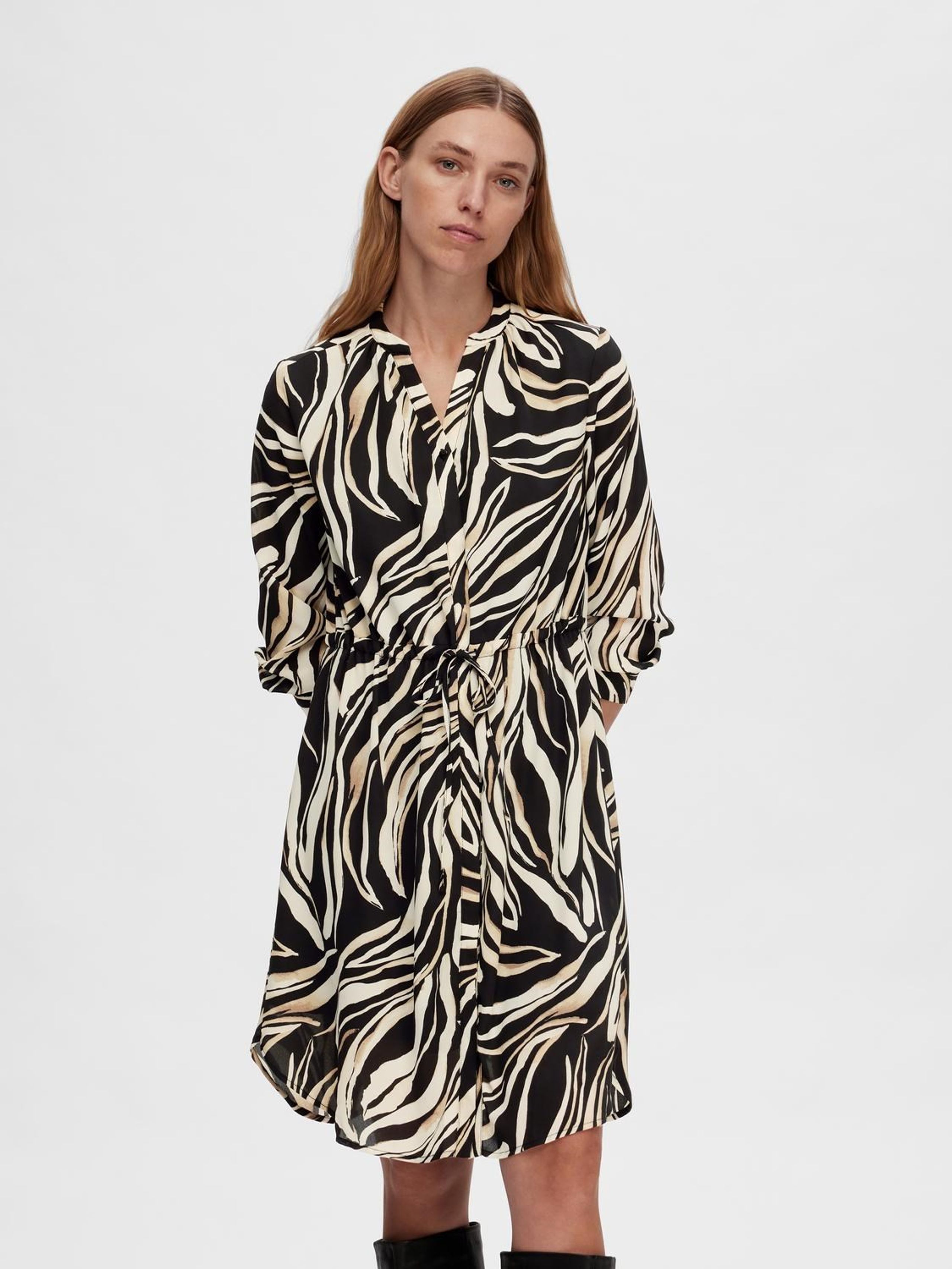 Selected Femme - Šaty - SLFDamina 7/8 Dress - NOOS - Black/Alana Print