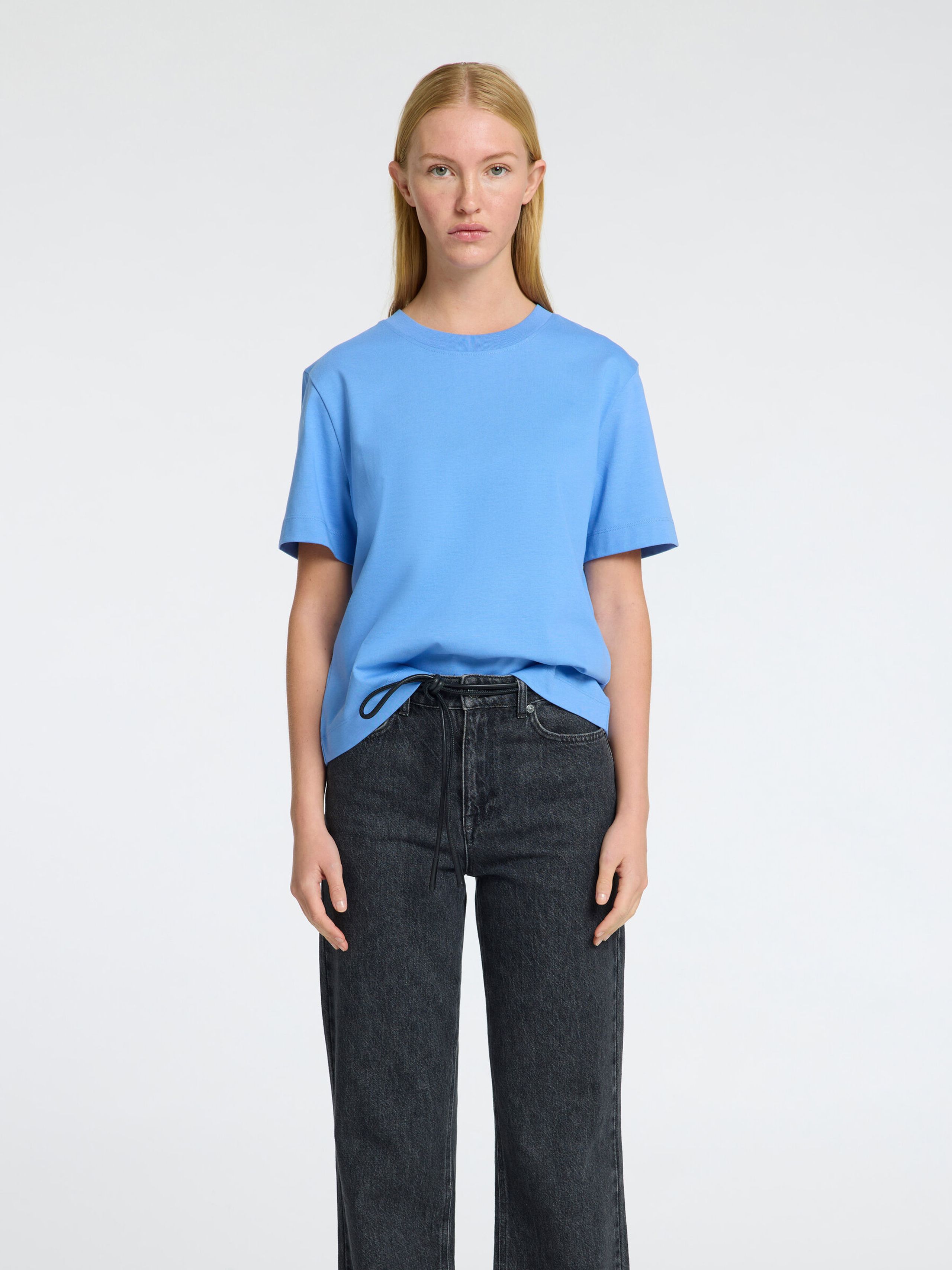 Selected Femme - T-shirt - SLFEssential SS Boxy Tee NOOS - Cornflower Blue