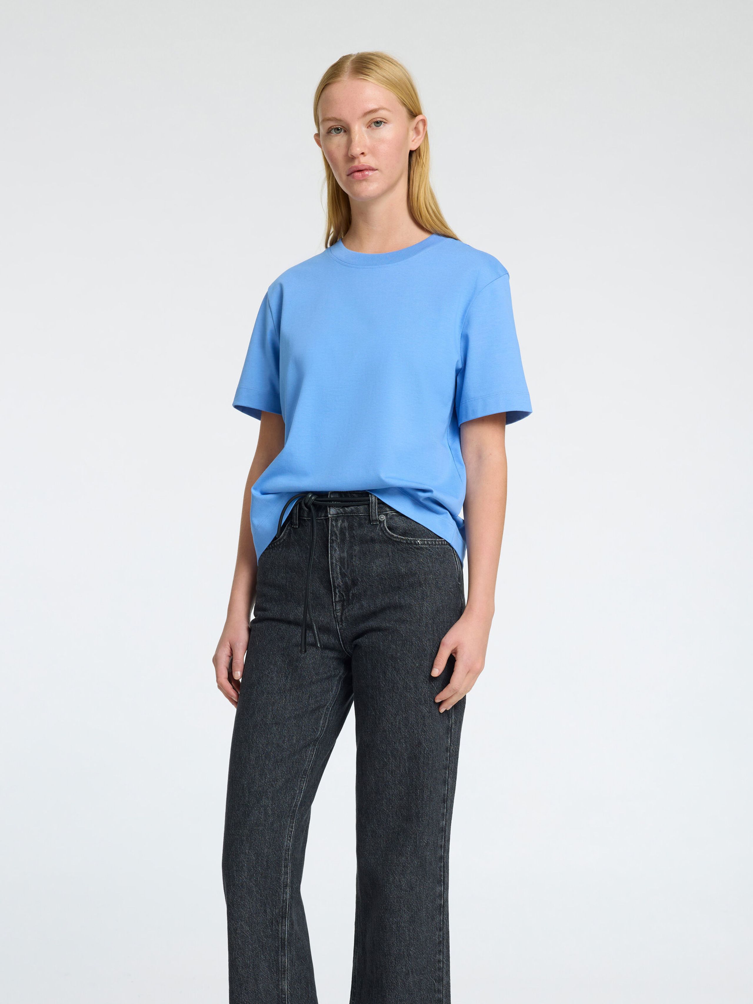 Selected Femme - T-shirt - SLFEssential SS Boxy Tee NOOS - Cornflower Blue