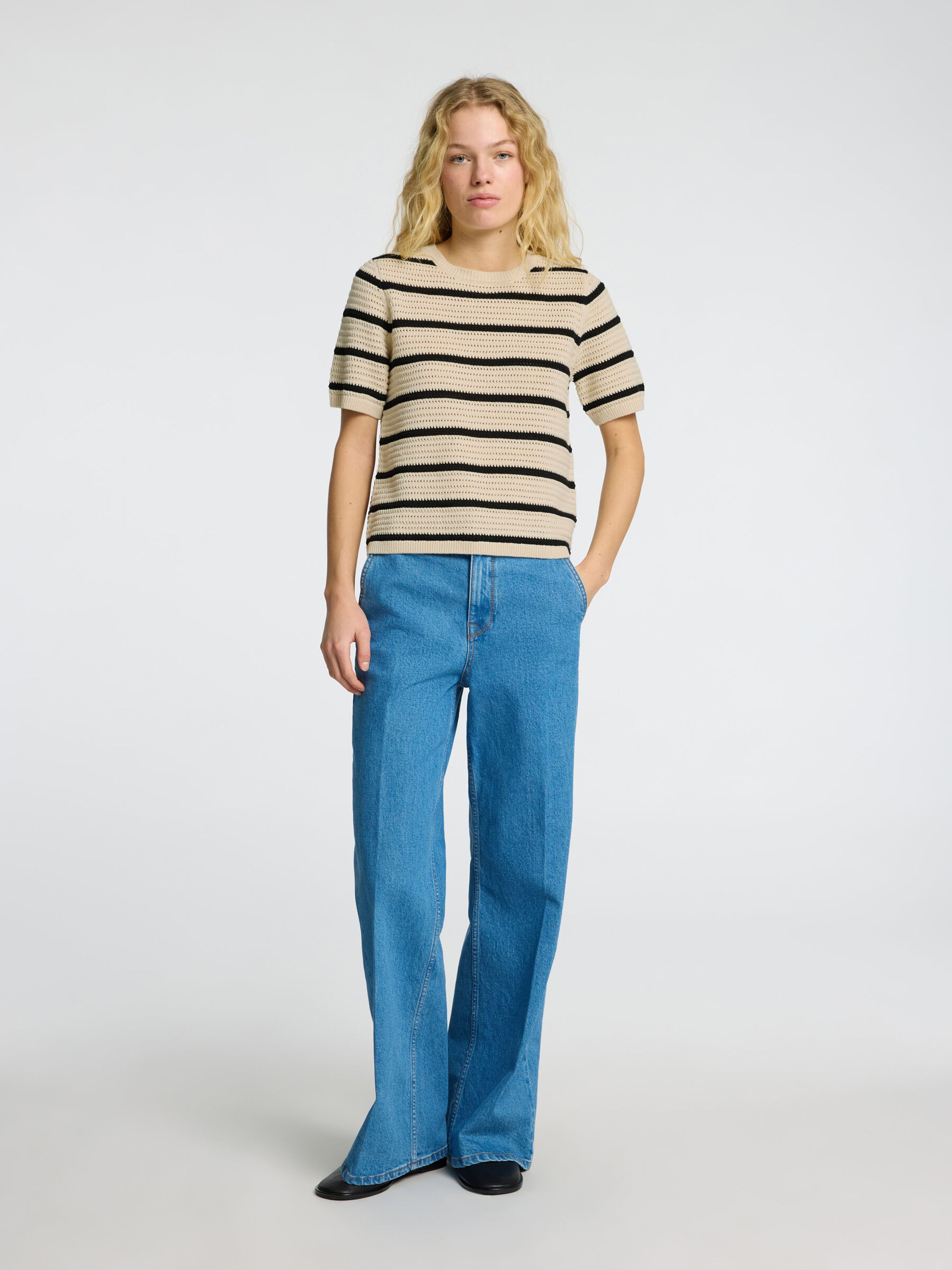 Selected Femme - T-Shirt - SLFVinna SS Structure Knit O-Neck NOOS - Birch/Black