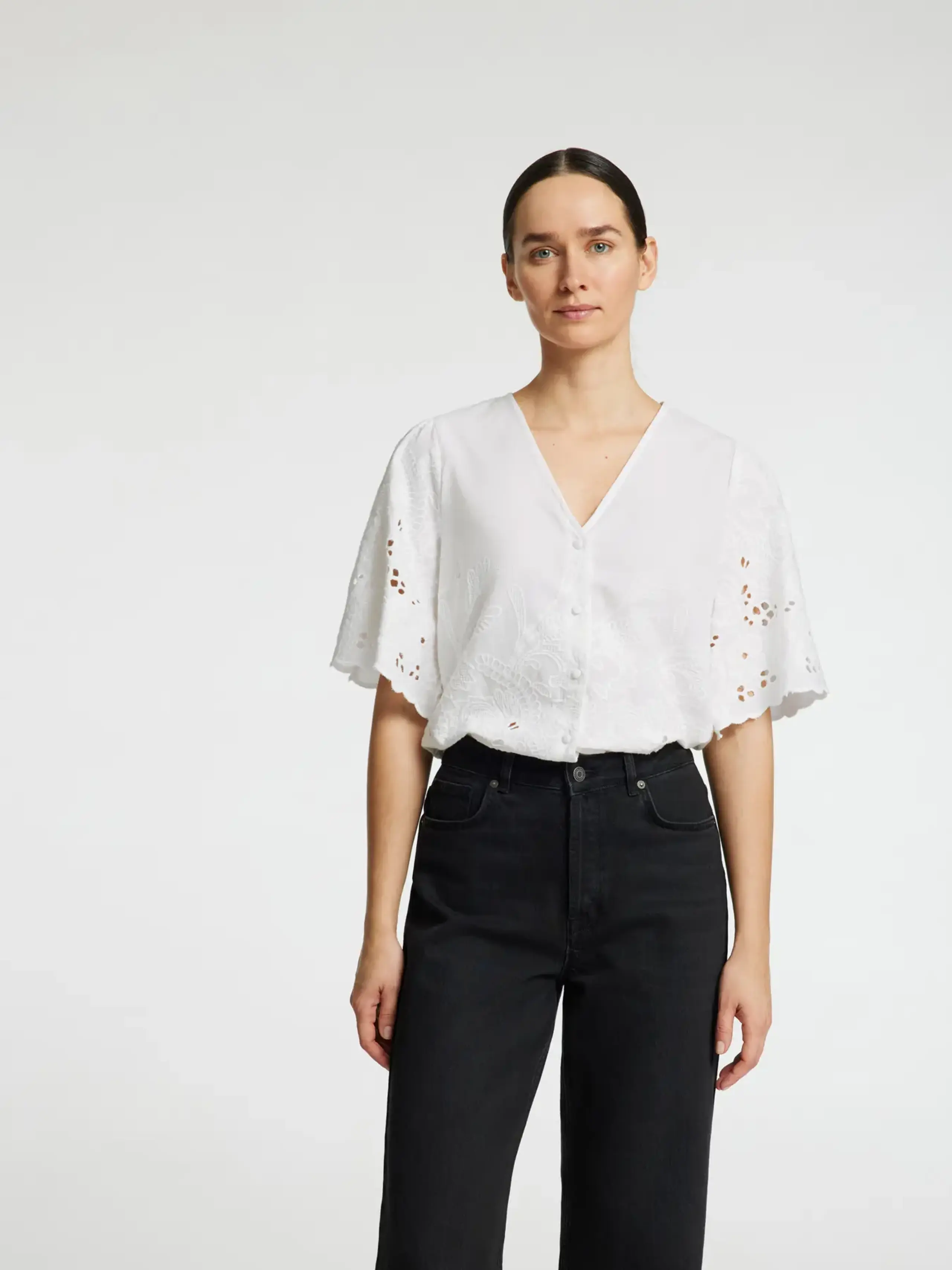Selected Femme - Top - SLFDahlia SS Broderi Shirt NOOS - Bright White