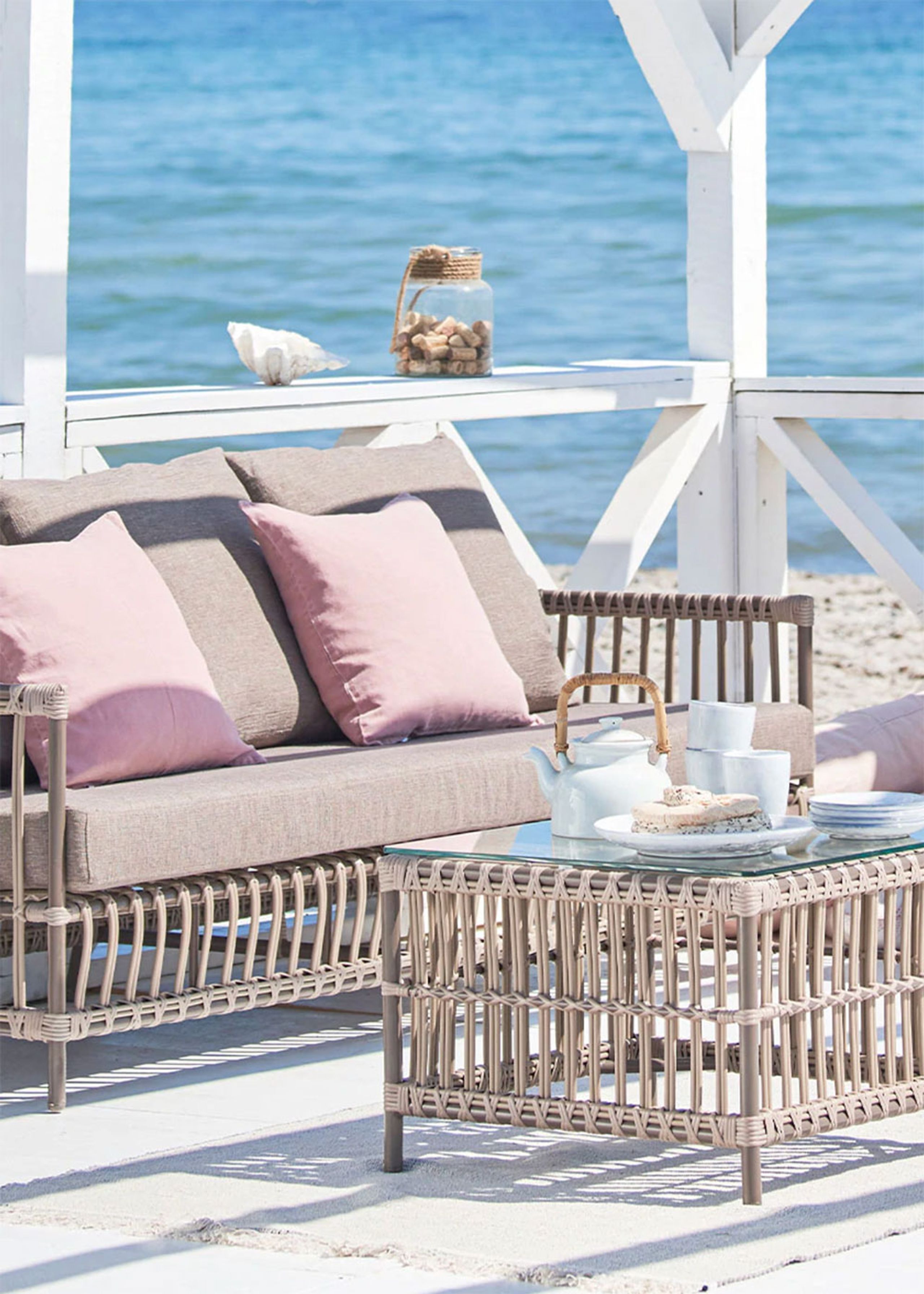 Sika - Puutarhapöytä - Caroline Exterior Sidebord - Moccachino