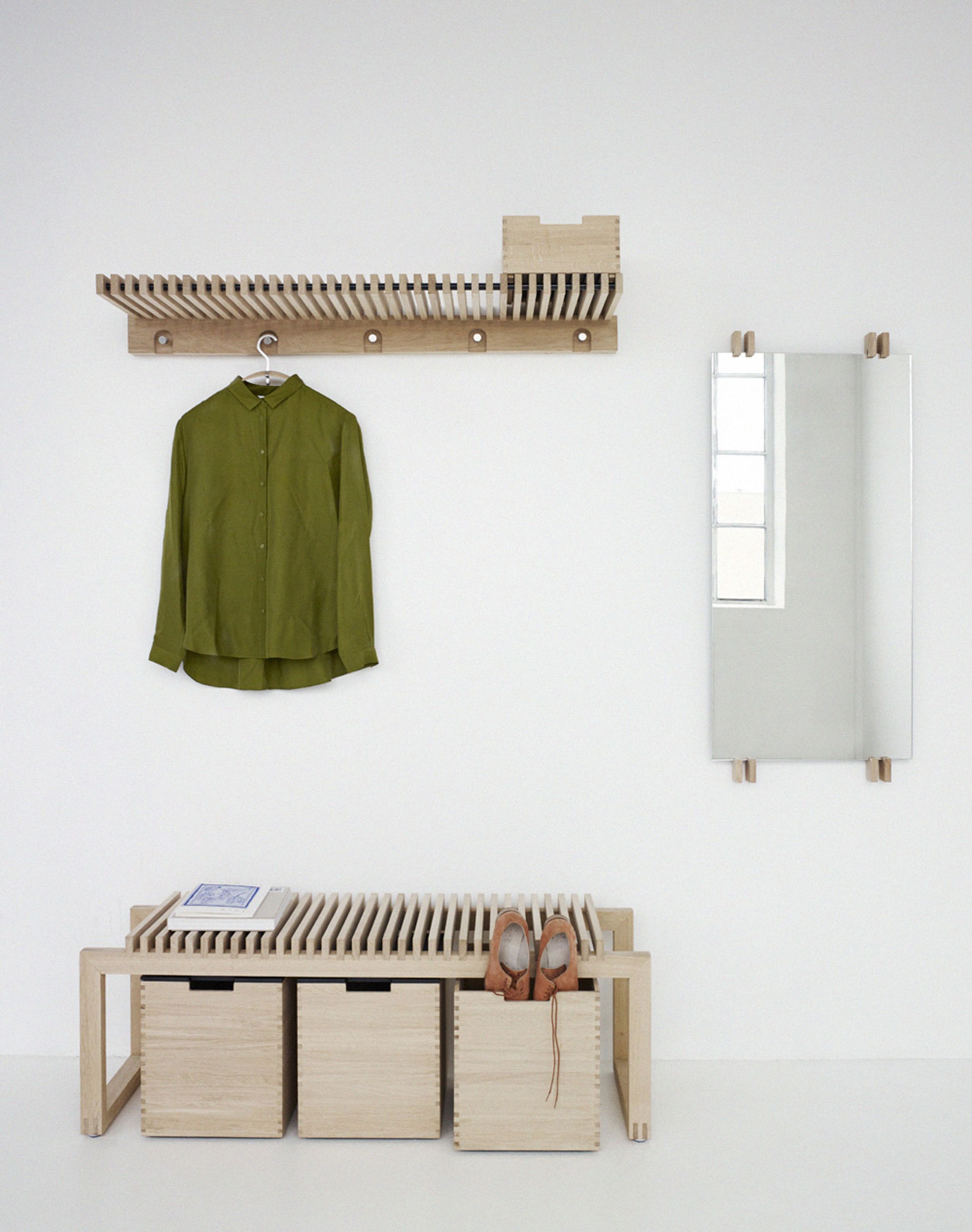 Skagerak - Hooks - Cutter Wardrobe - Teak
