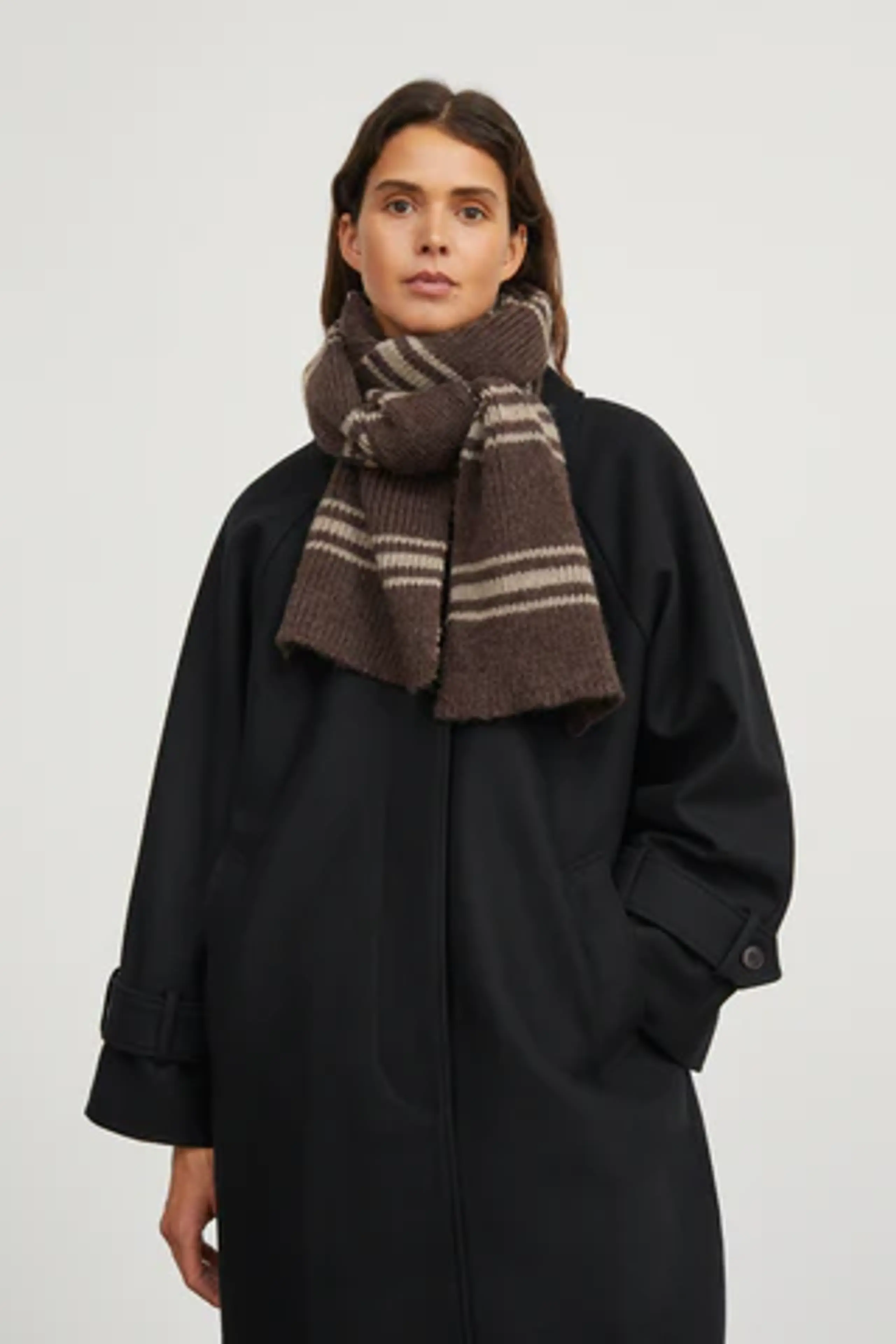 Skall Studio - Warm Scarf - Lau Scarf - Brown Stripe