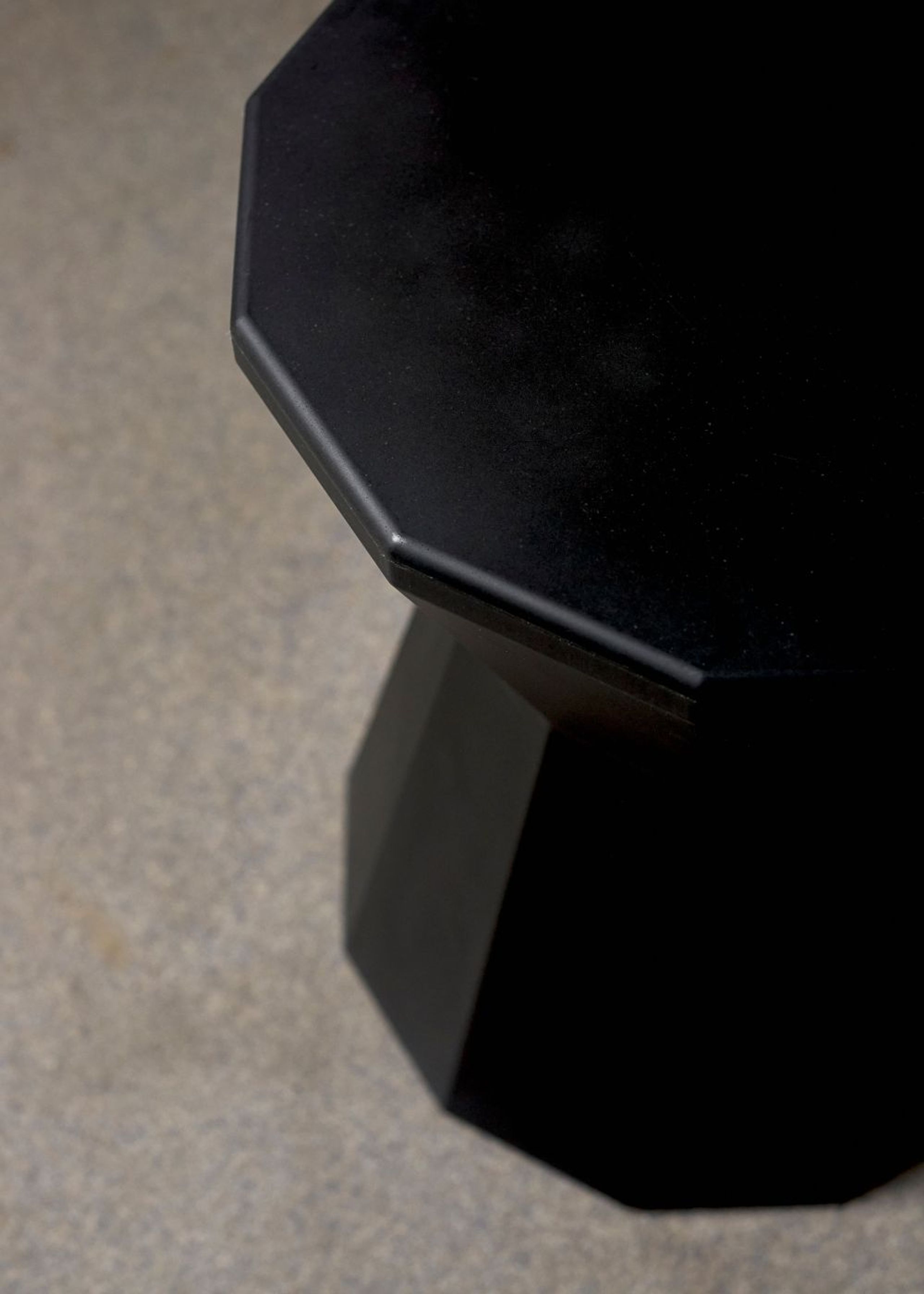 SMALLrevolution - Stool - MABEL - PANTHER