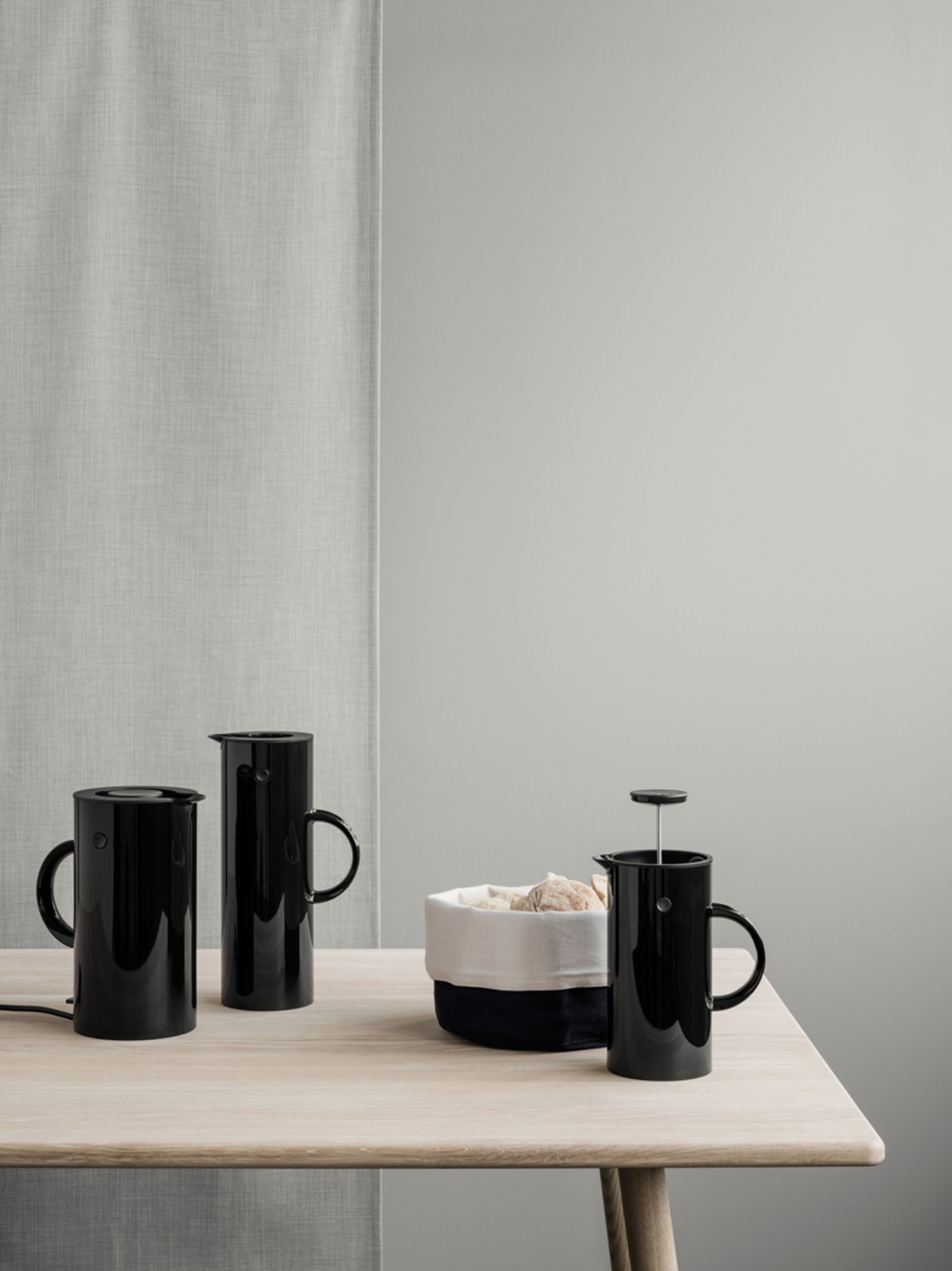 Stelton - Bouilloire électrique - EM77 Electric Kettle - Bl