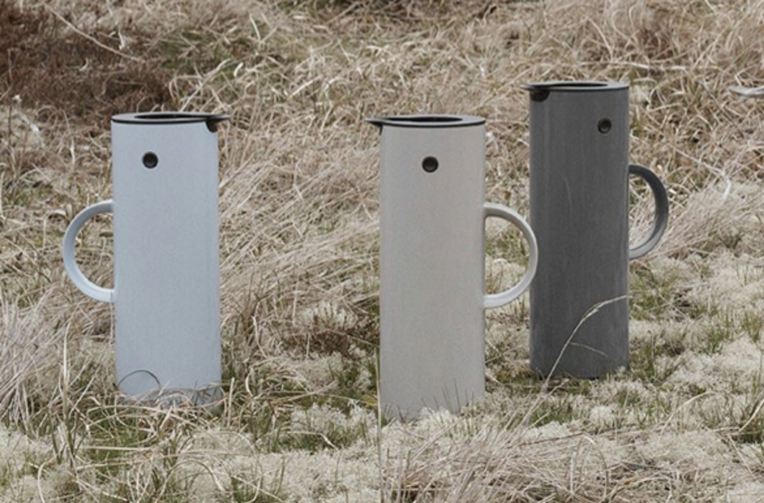 Stelton - Termoska - EM77 Vacuum Jug 1 L - Brushed Brass