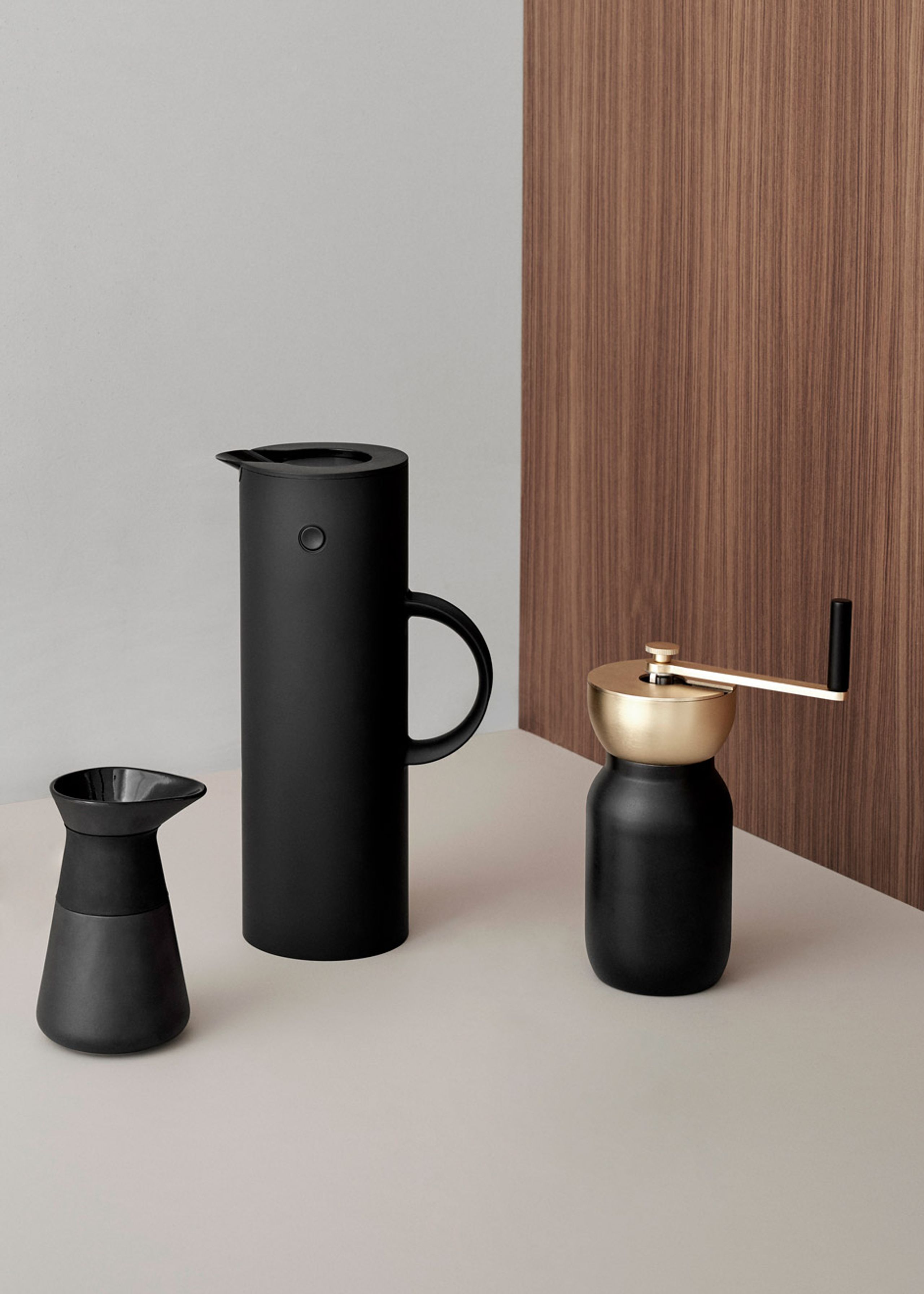 Stelton - Thermos - EM77 Vacuum Jug 1 L - Soft Sand