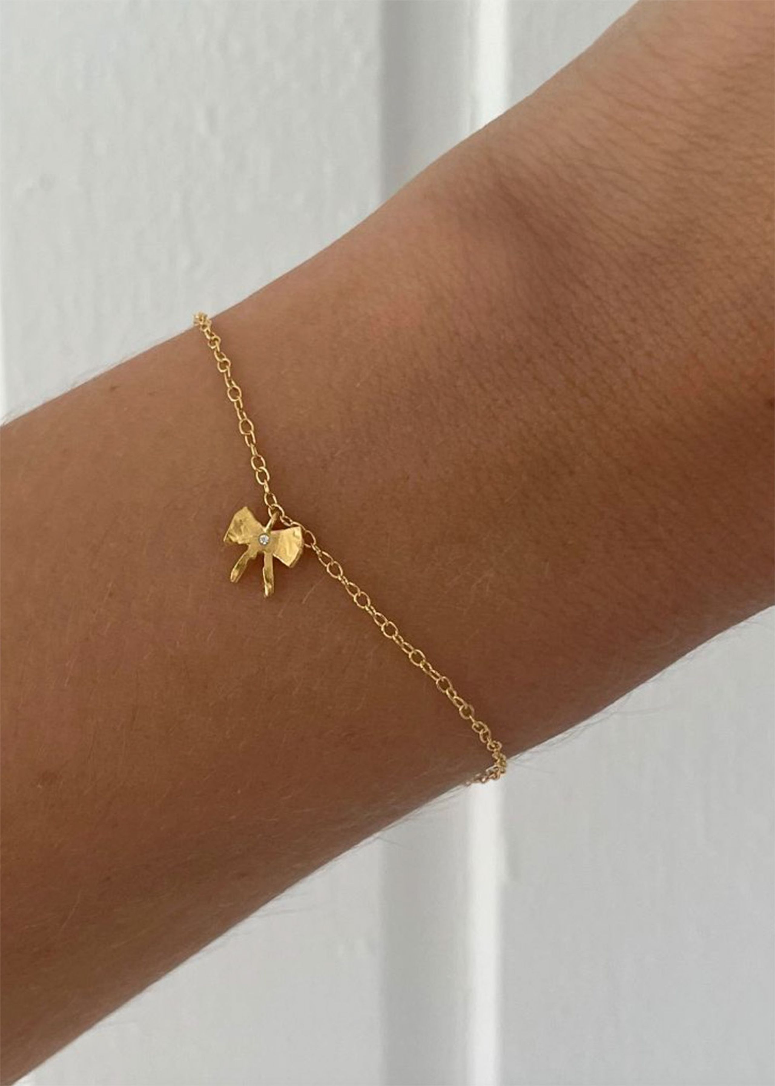 Stine A - Armband - Petit Bow with Stone Bracelet - Gold